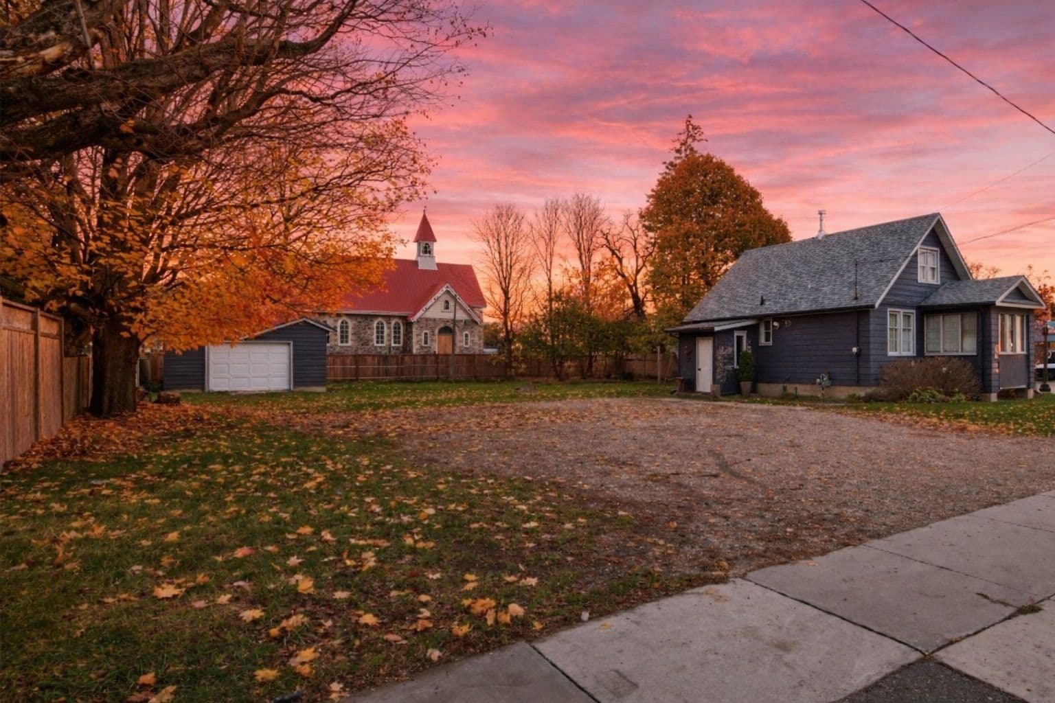 3 Elora Street N, Mapleton, ON N0B 1A0