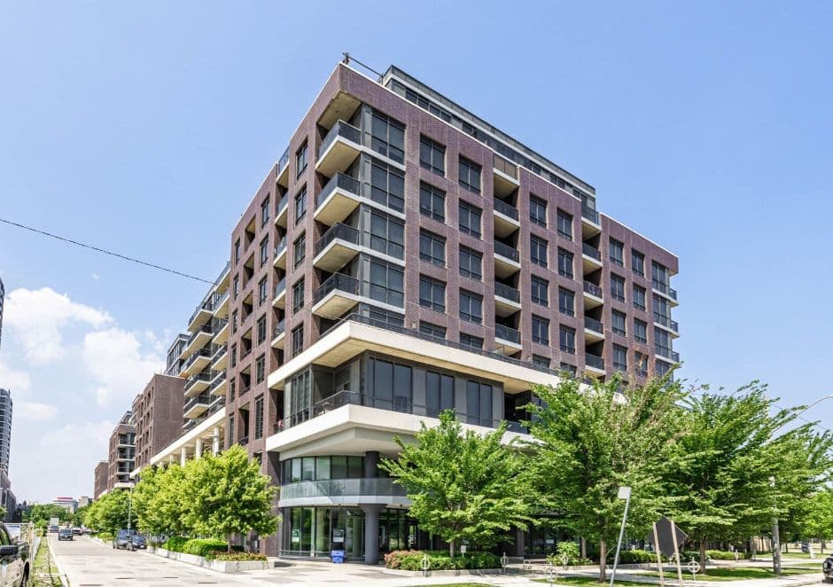 10 Gibbs Road 801, Toronto W08, ON M9B 0E3