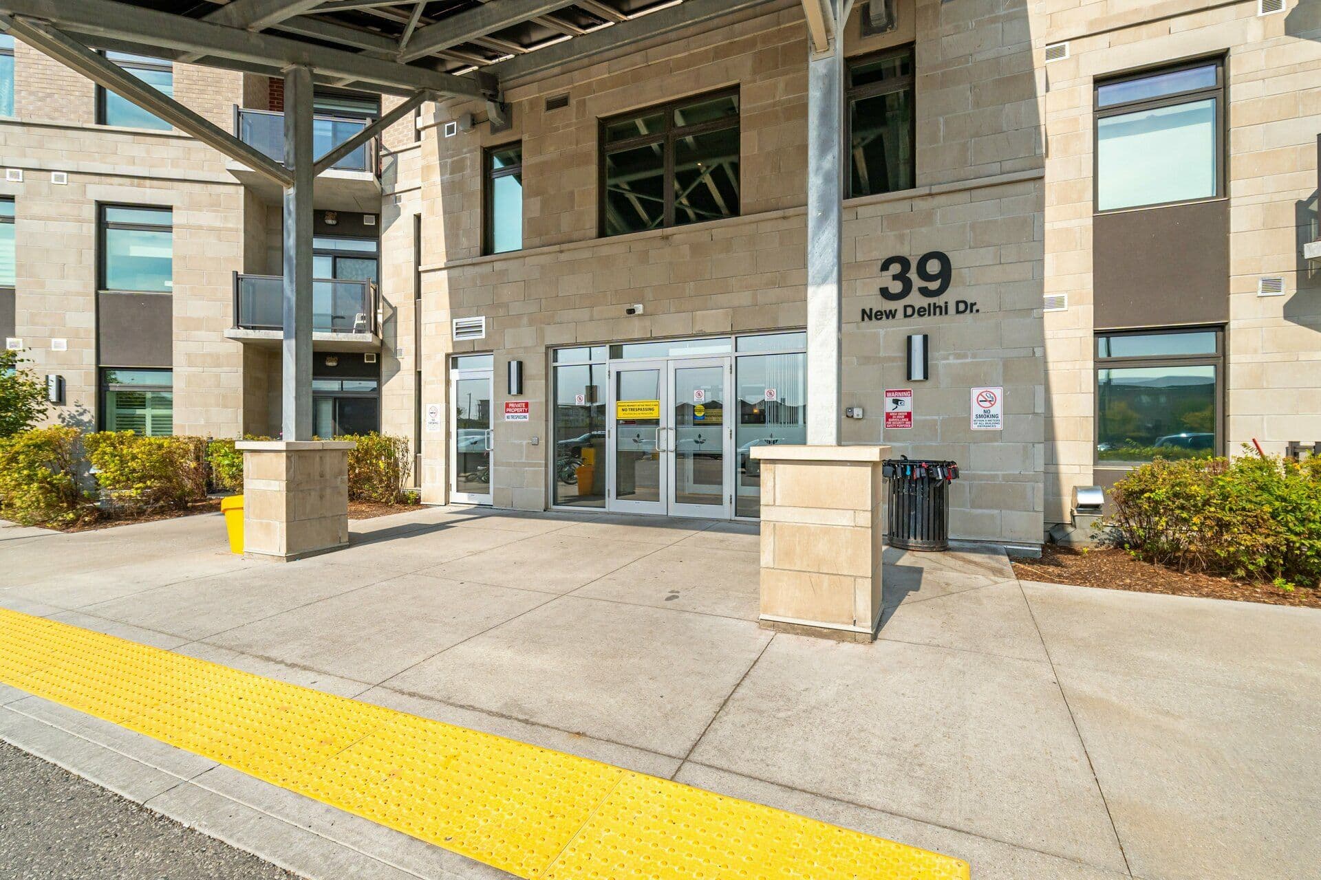 39 New Delhi Drive 209, Markham, ON L3S 0E1