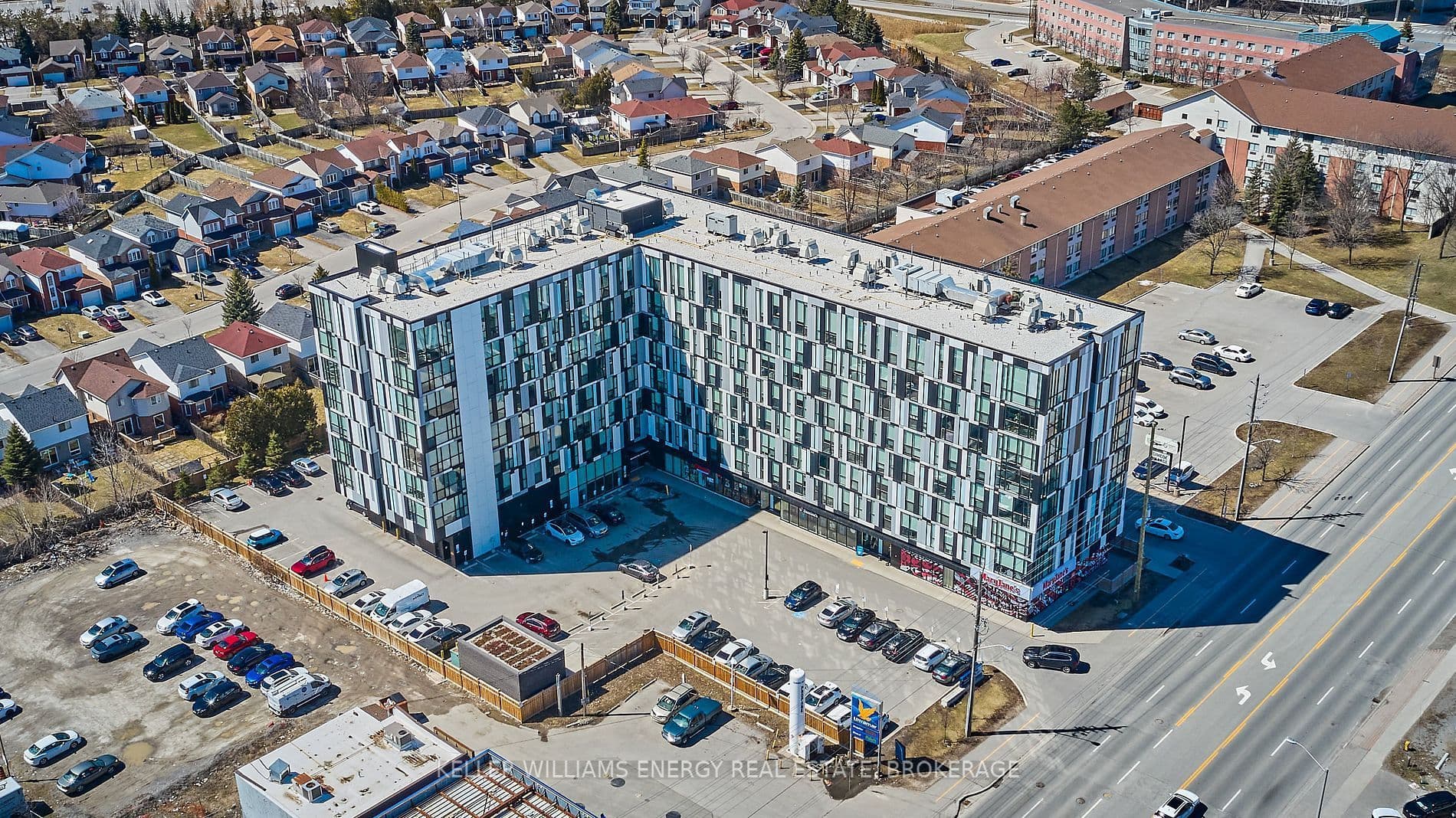 1900 Simcoe Street N 504, Oshawa, ON L1G 4Y3