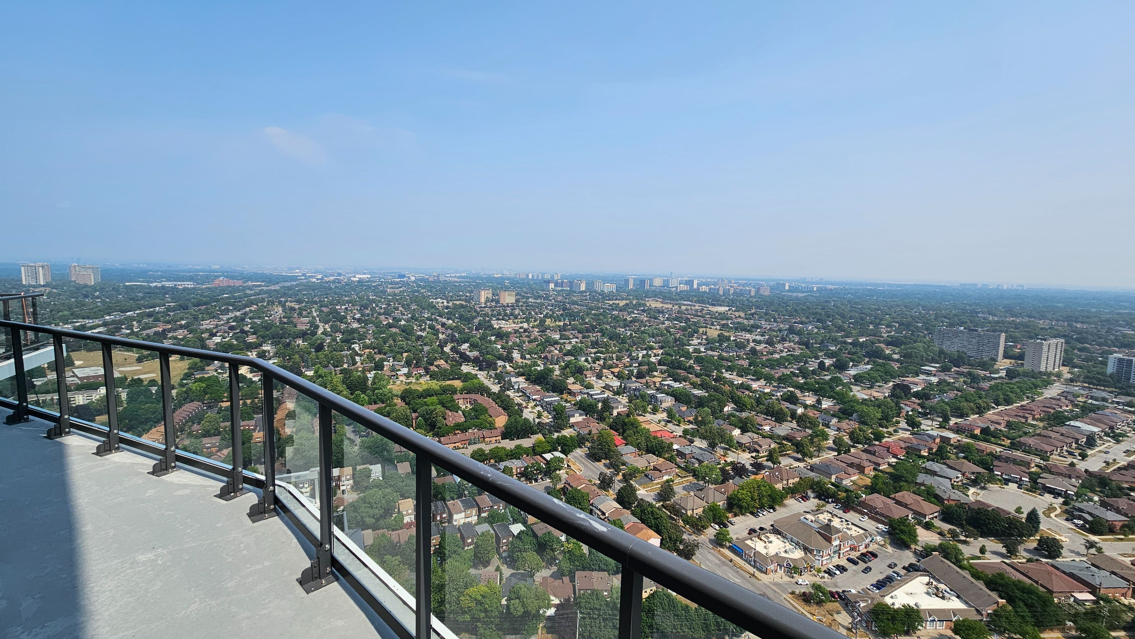 325 Yorkland Boulevard PH04, Toronto C15, ON M2J 0H8
