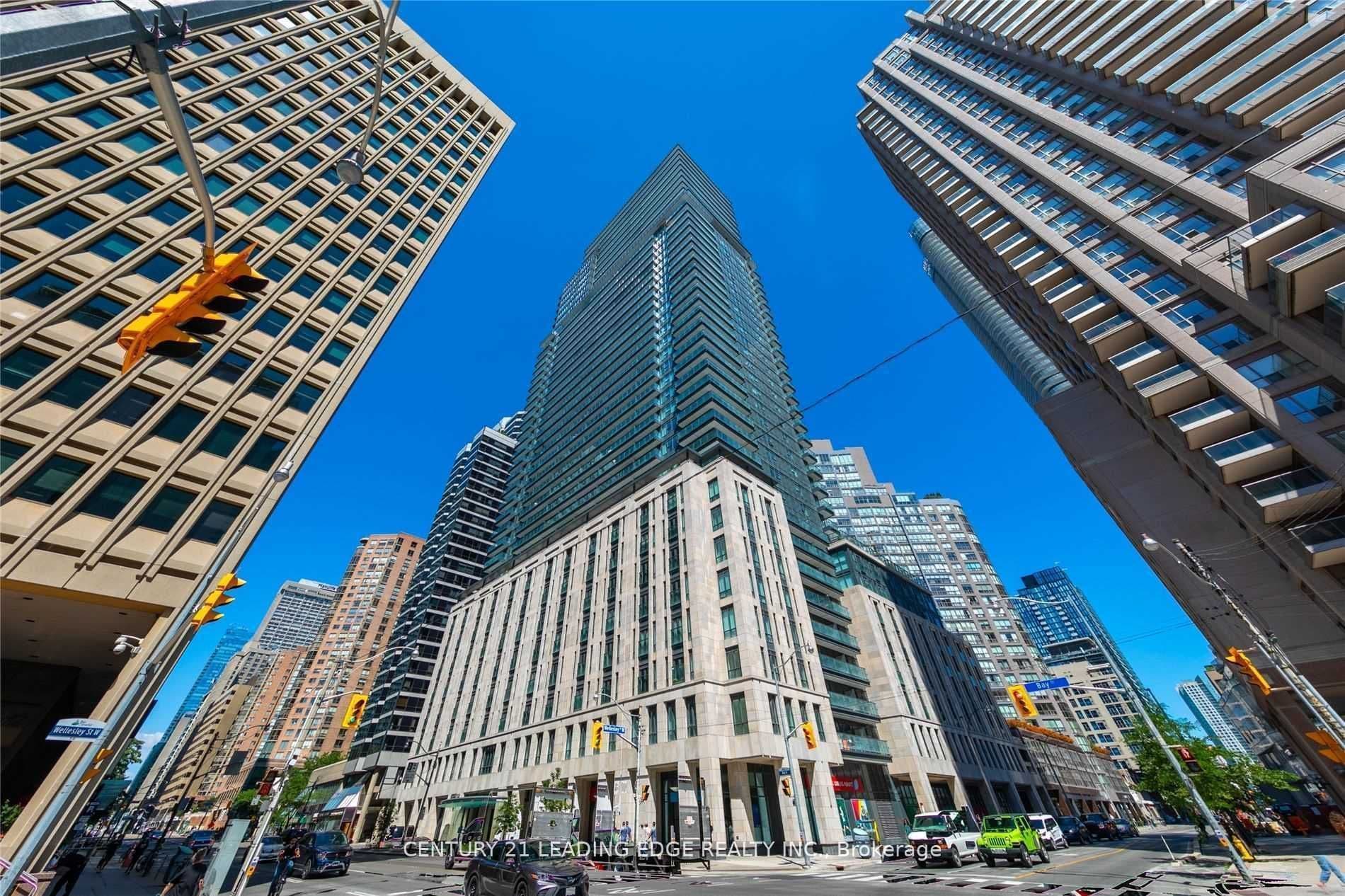 955 Bay Street 2209, Toronto C01, ON M5S 2A2