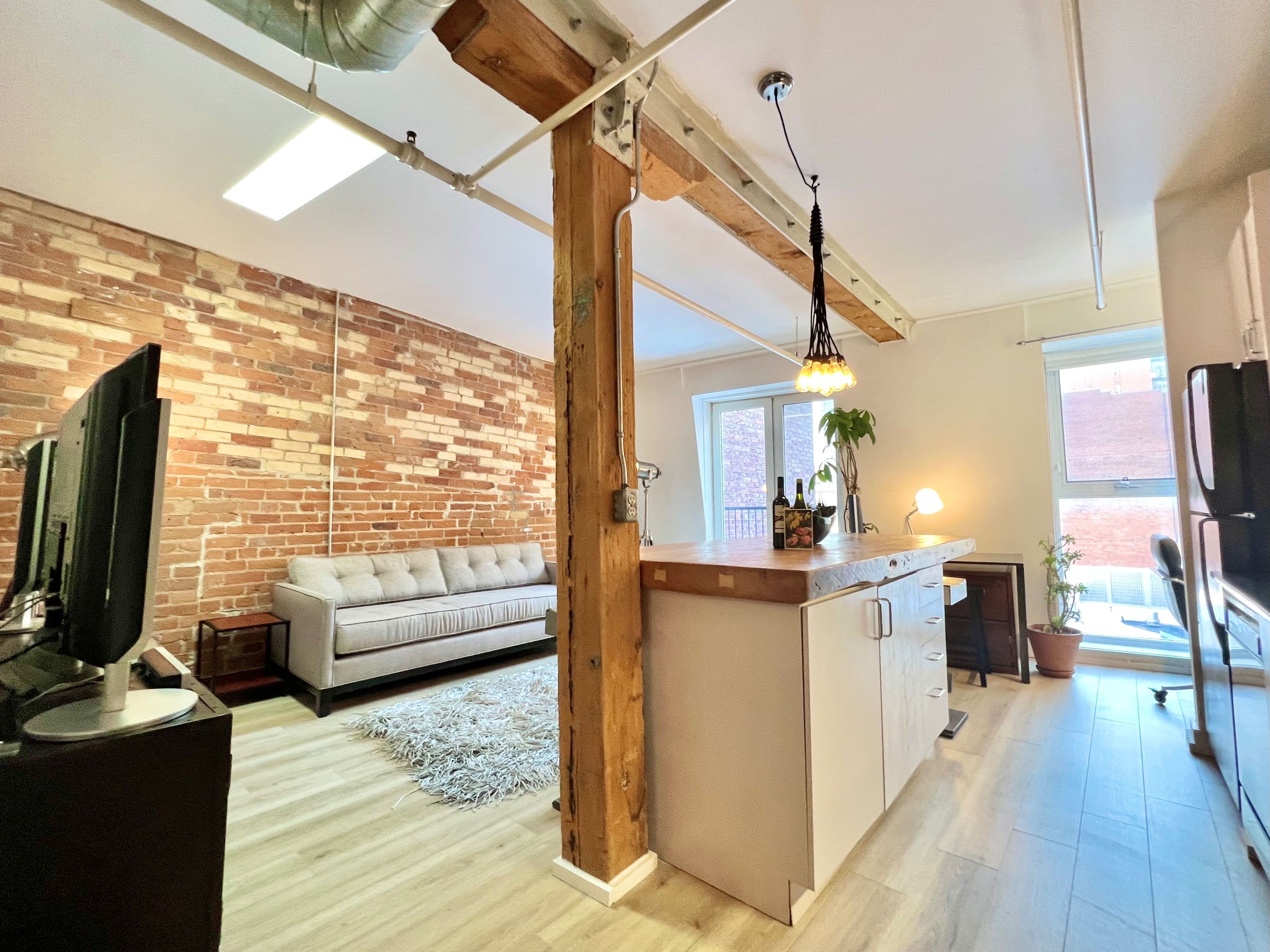 81A Front Street E PH415, Toronto C08, ON M5E 1Z7