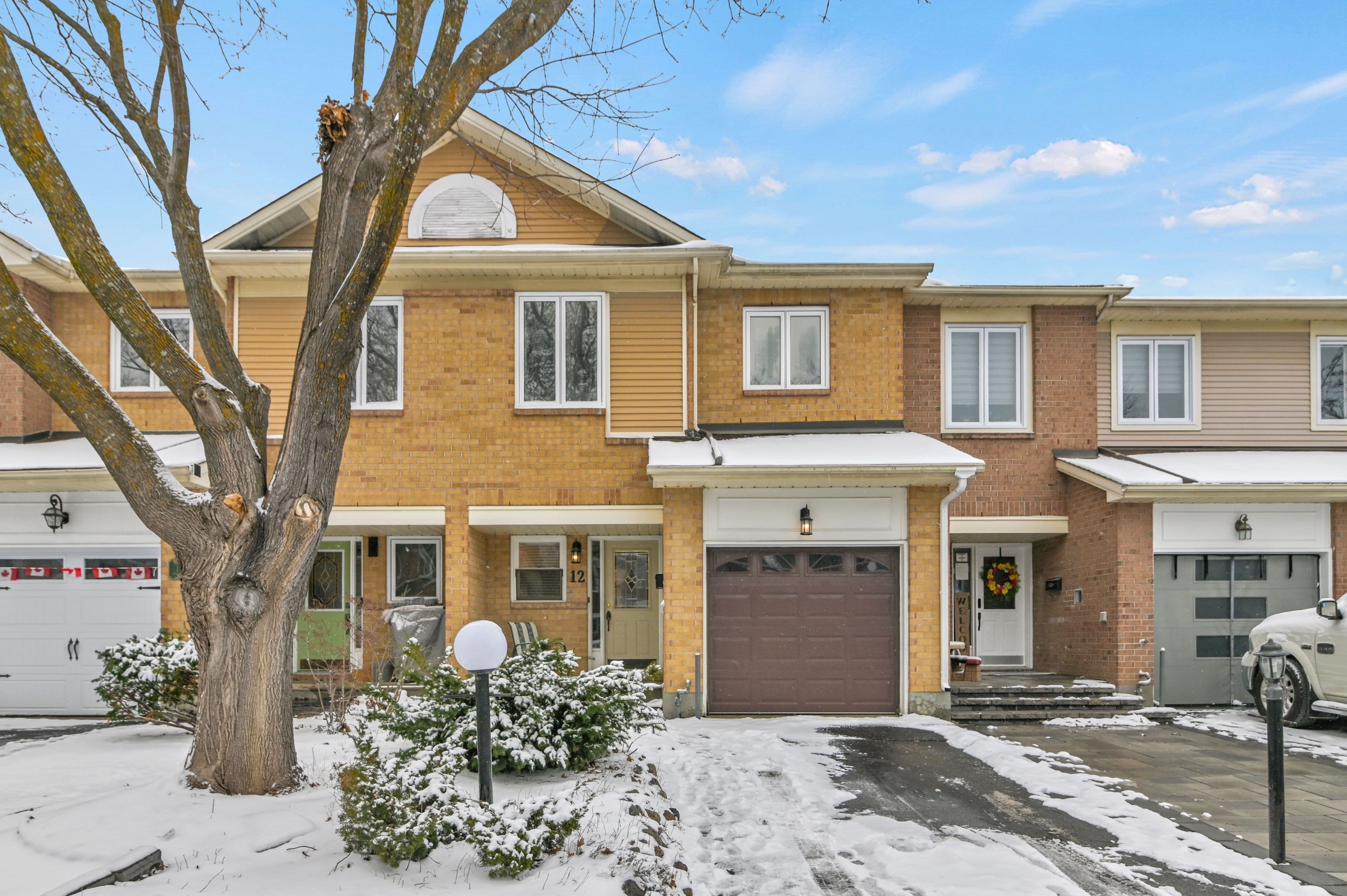 12 Willwood Crescent, Barrhaven, ON K2J 4B2