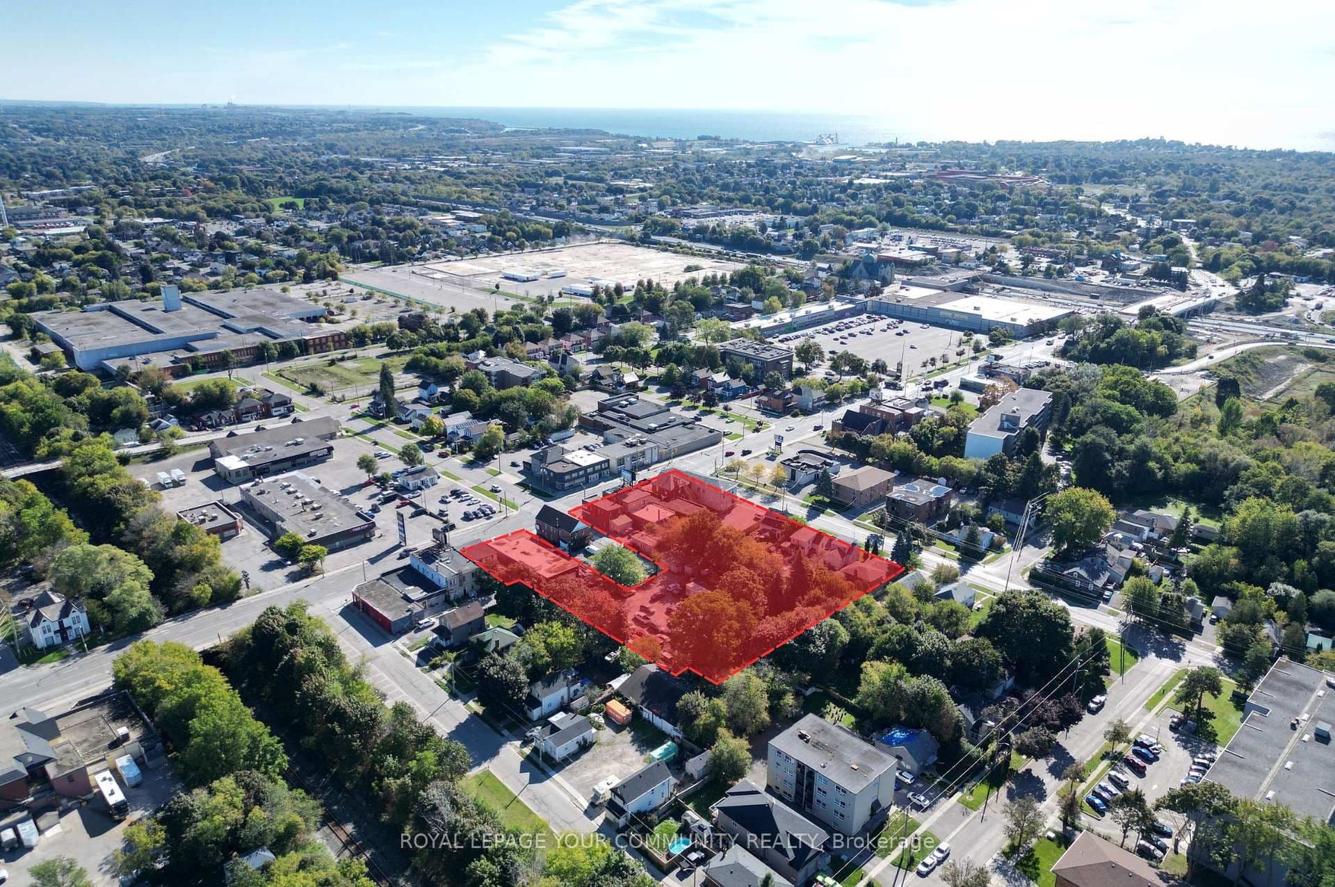 452 Simcoe Street S, Oshawa, ON L1H 4J6