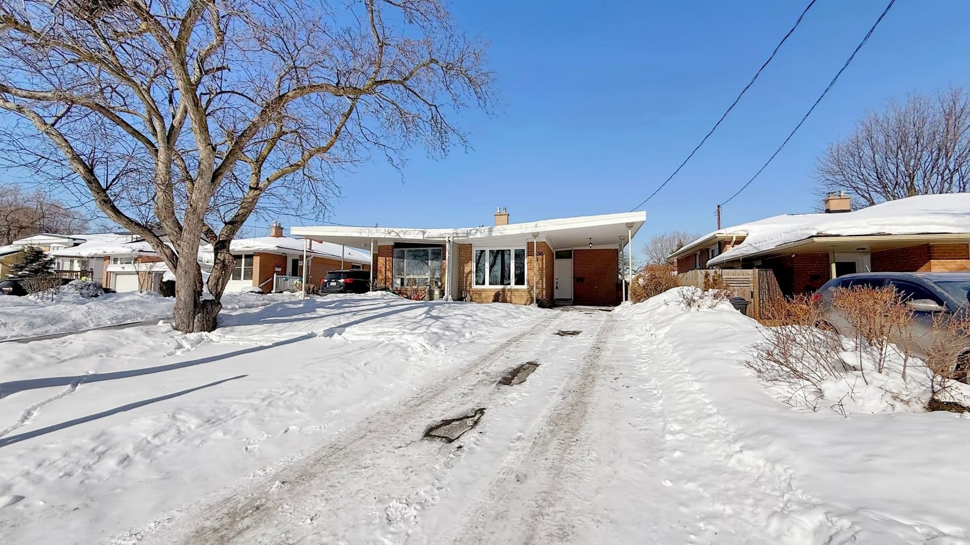 56 Niantic Crescent Lower, Toronto C13, ON M3A 2H7
