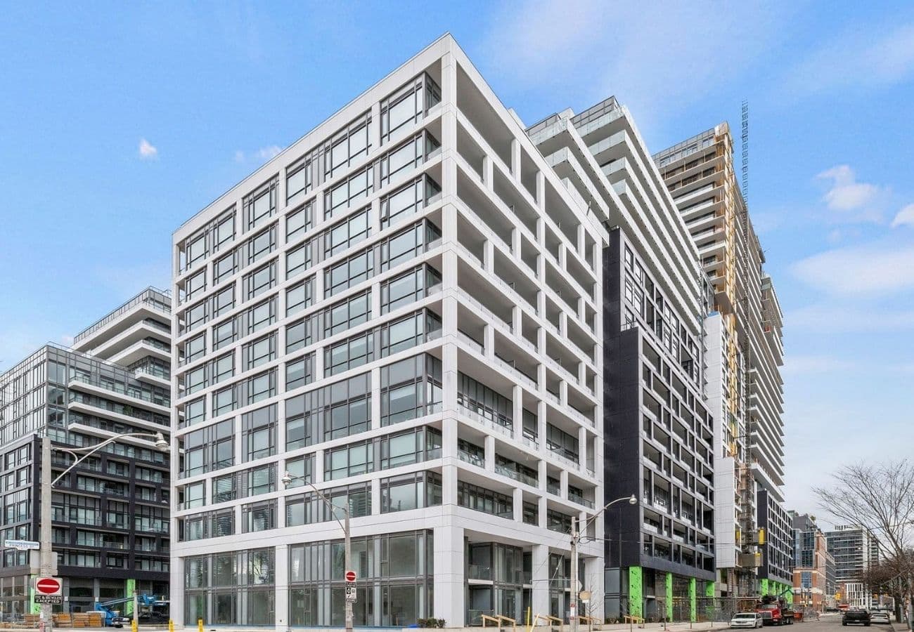 60 Princess Street 1425, Toronto C08, ON M5A 2C7