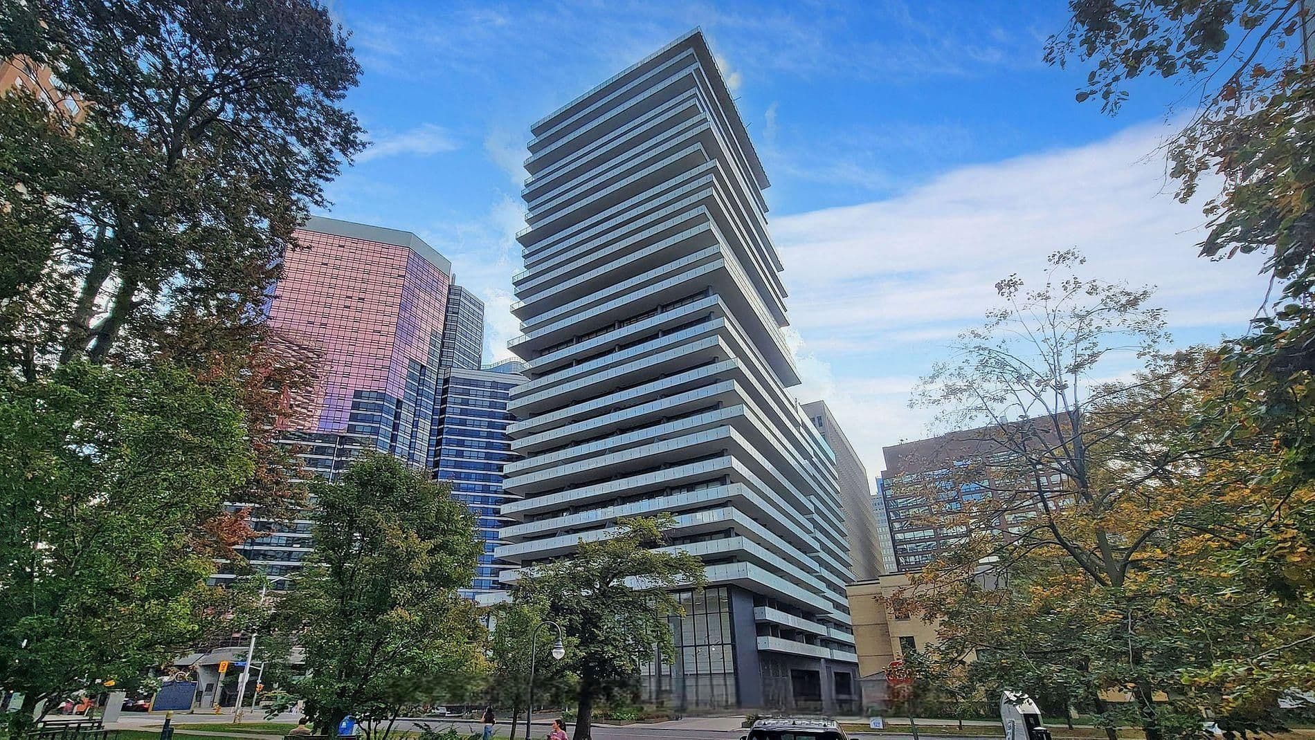 57 St Joseph Street Masterbdrm 819, Toronto C01, ON M5S 0C5