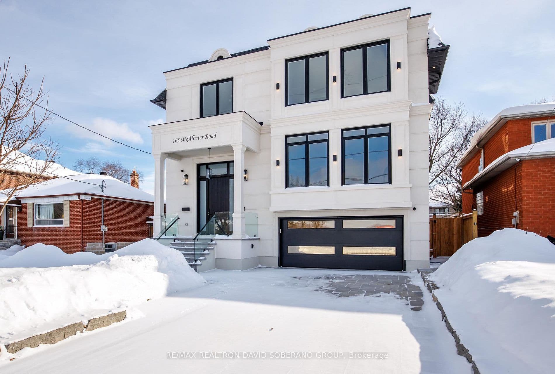 165 Mcallister Road, Toronto C06, ON M3H 2N5