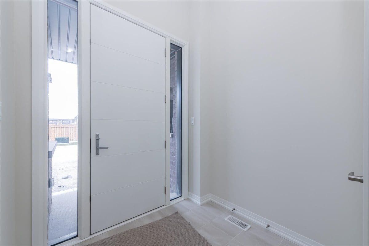 120 Turnberry Lane, Barrie, ON L9J 0M3