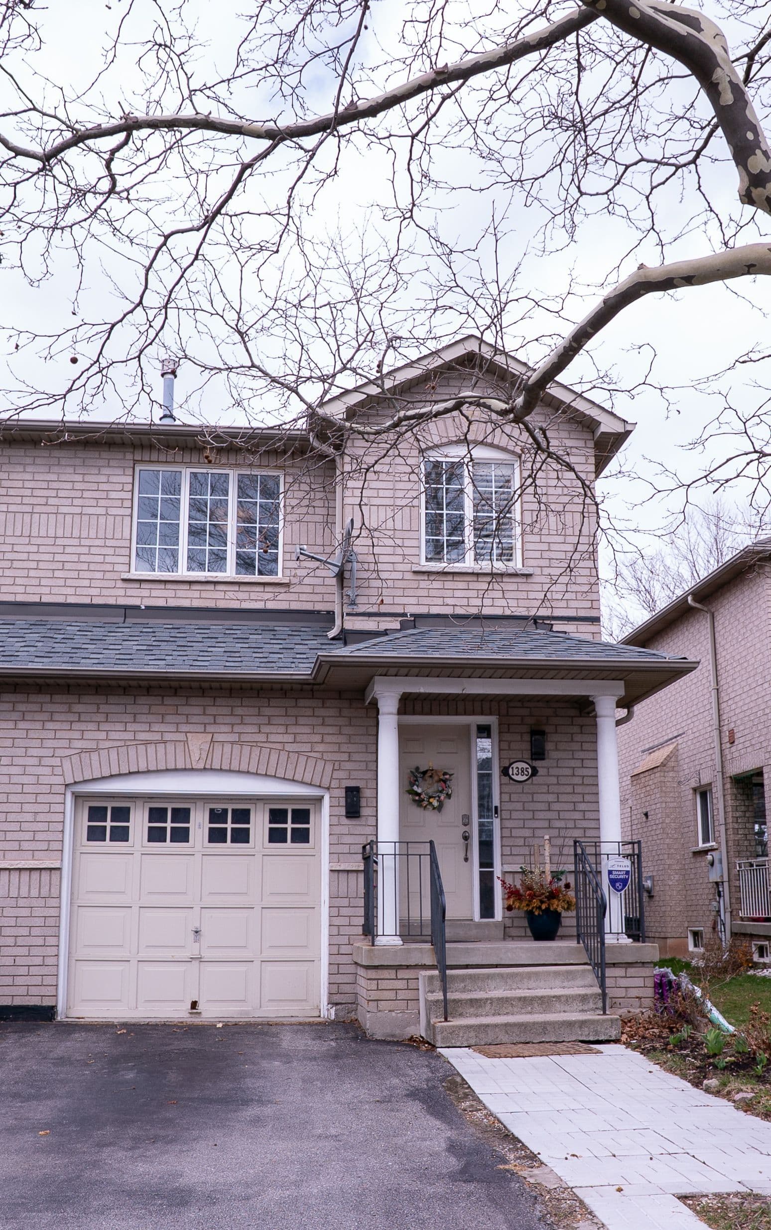 1385 Brookstar Drive, Oakville, ON L6M 3W2