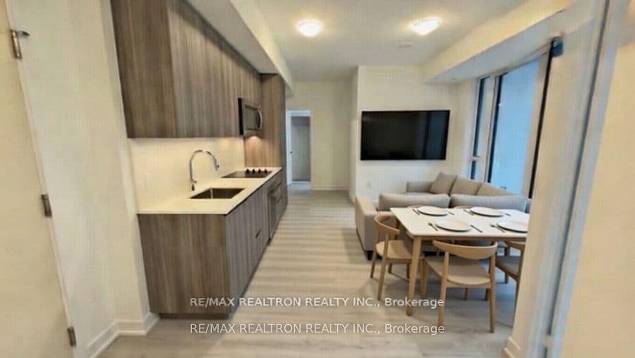 15 Richardson Street 818, Toronto C08, ON M5A 0Y5