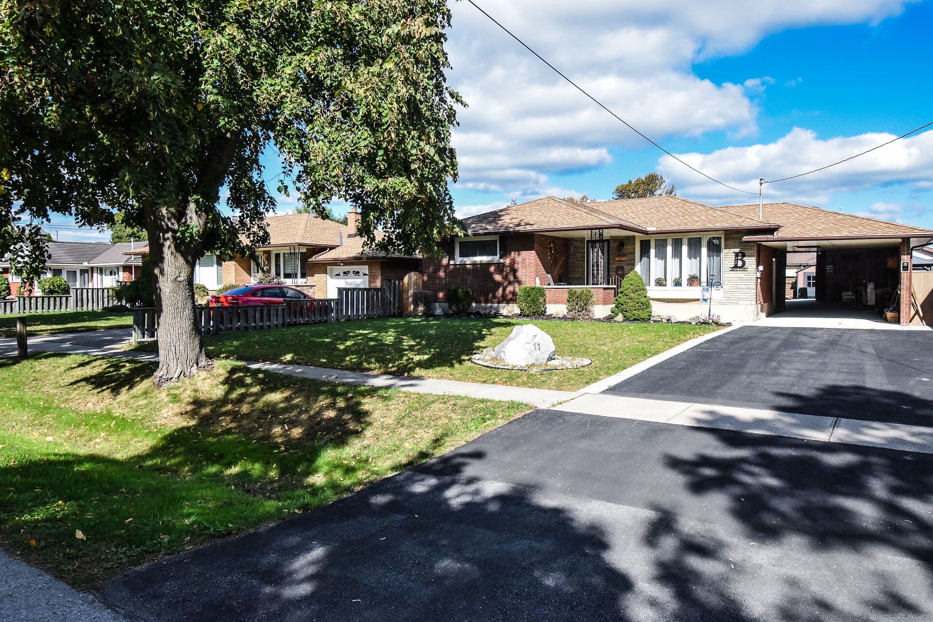 11 GROSVENOR Street, St. Catharines, ON L2M 3E9