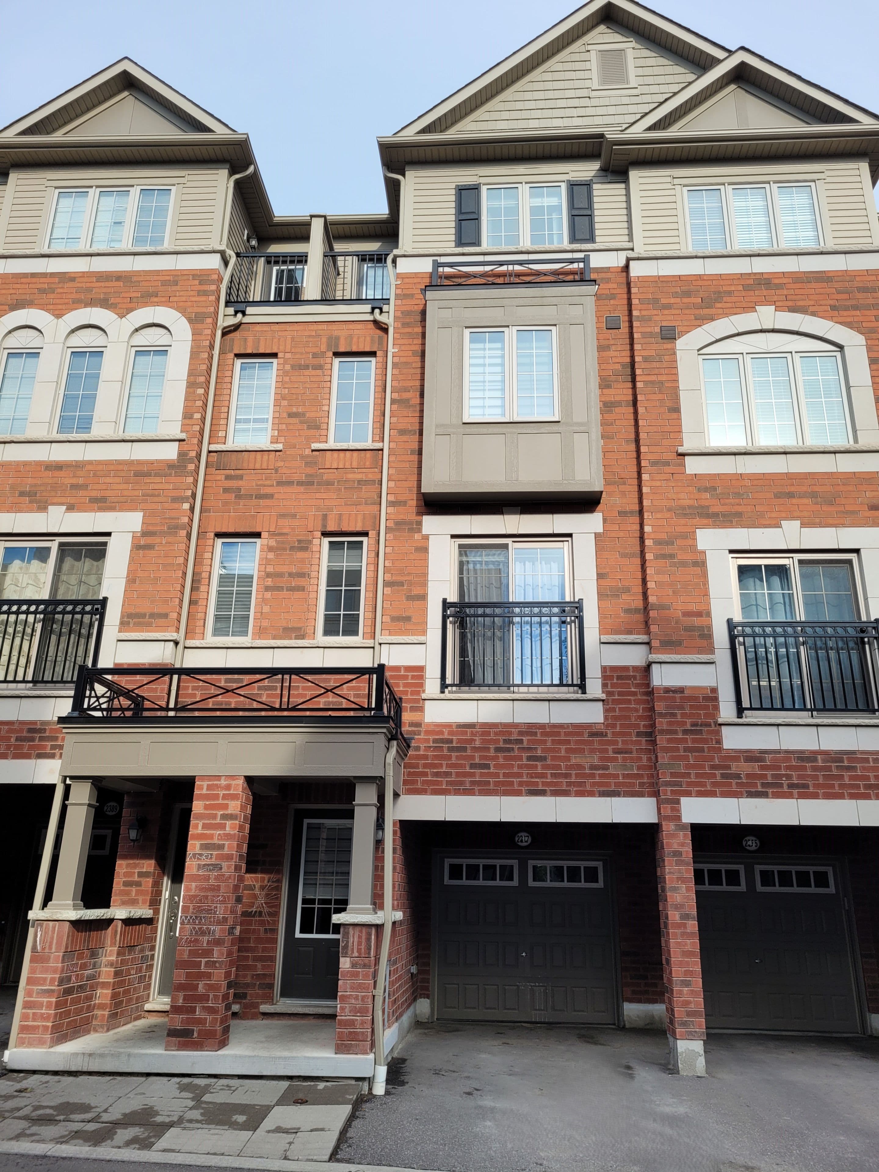 2387 Chevron Prince Path 382, Oshawa, ON L1L 0L1