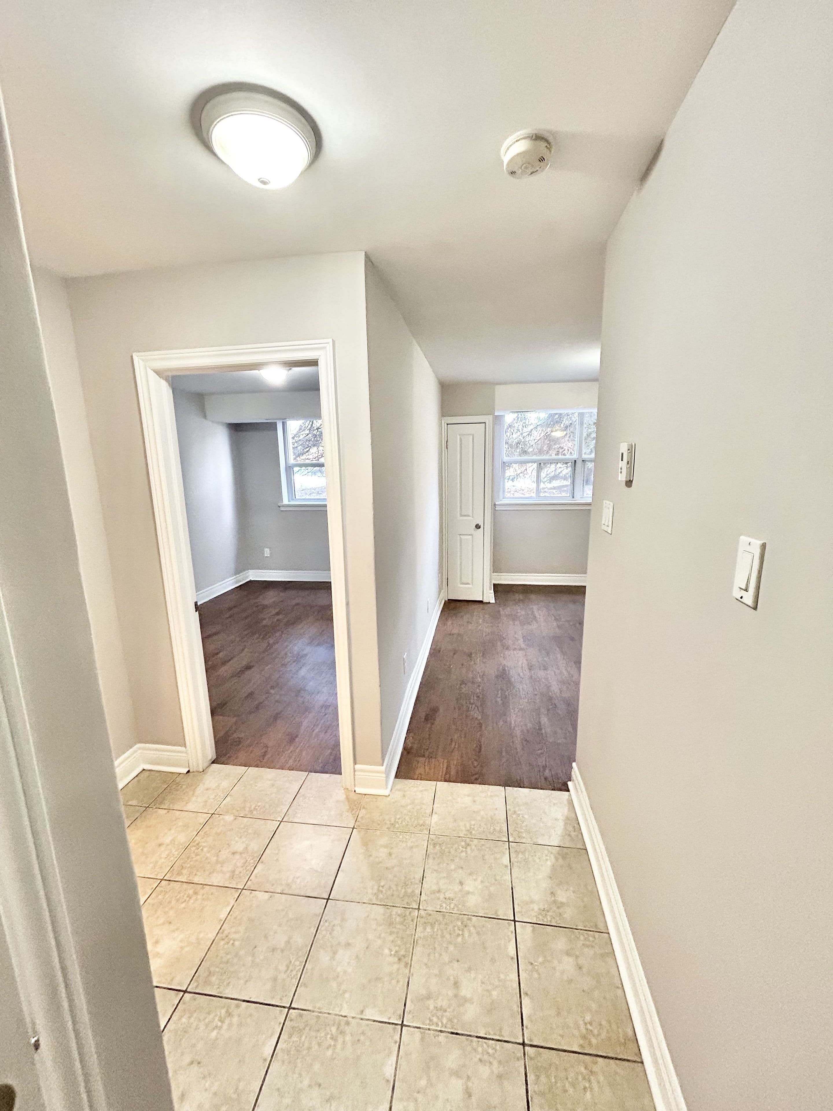 90 Twenty Fifth Street 32, Toronto W06, ON M8V 3P9