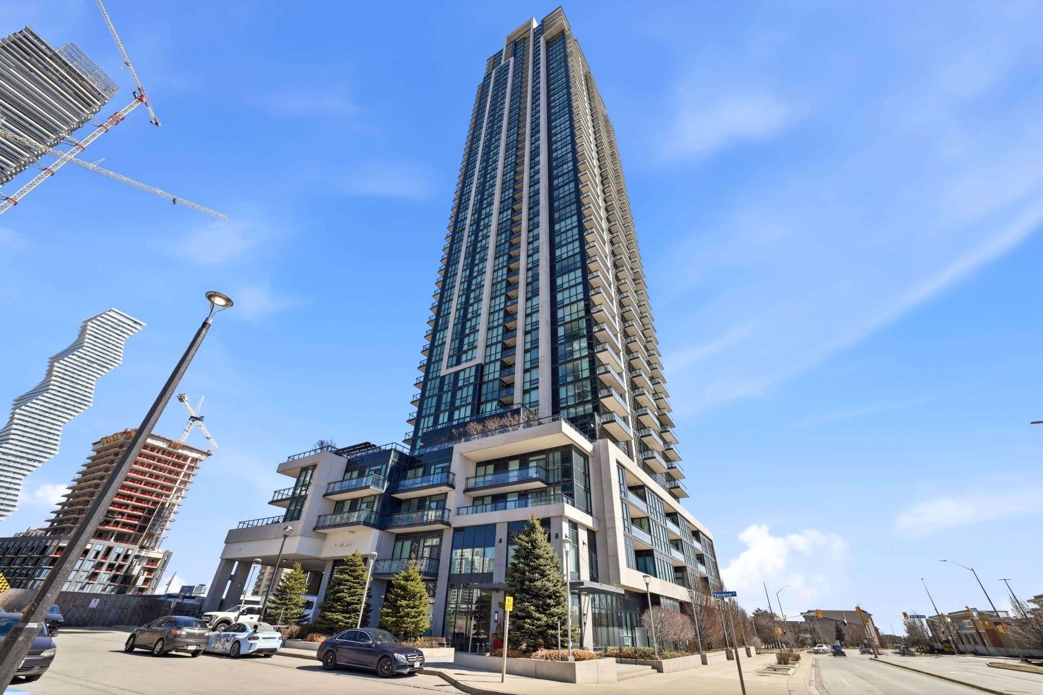 3975 Grand Park Drive 401, Mississauga, ON L5B 0K4