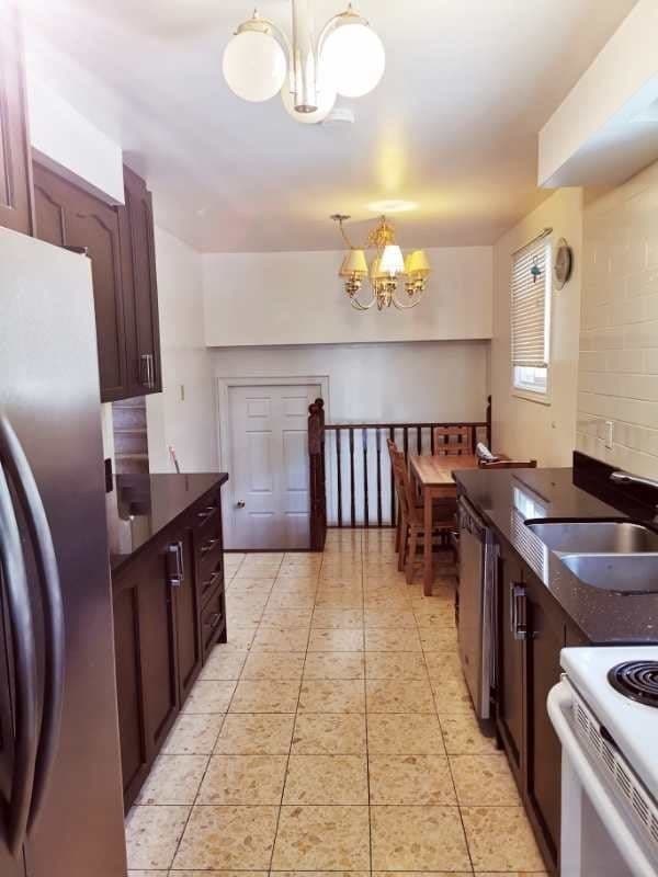 62 Mentor Boulevard Upper, Toronto C15, ON M2H 2N1