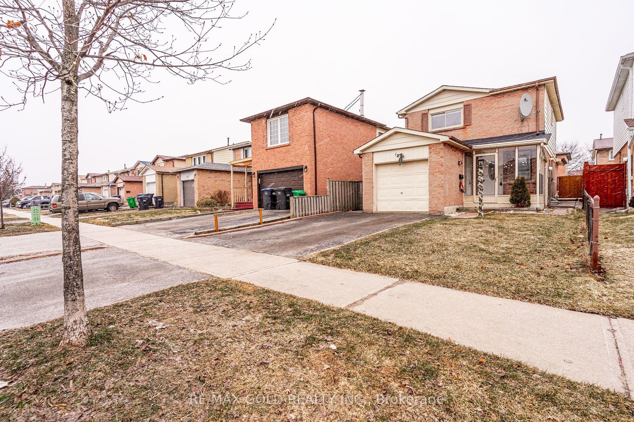 13 Martindale Crescent, Brampton, ON L6X 2V7