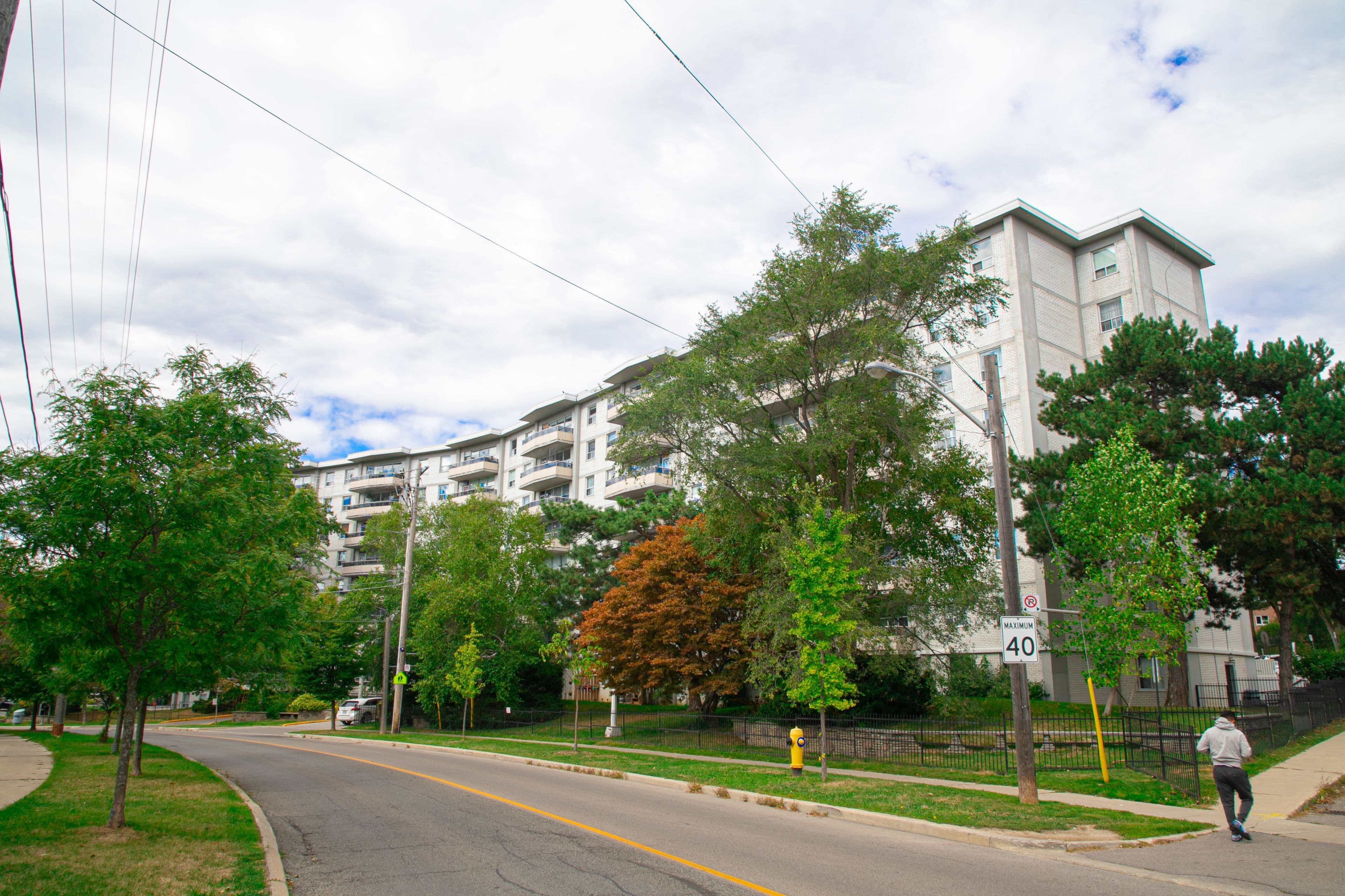 80 Grandravine Drive 917, Toronto W05, ON M3J 1B2