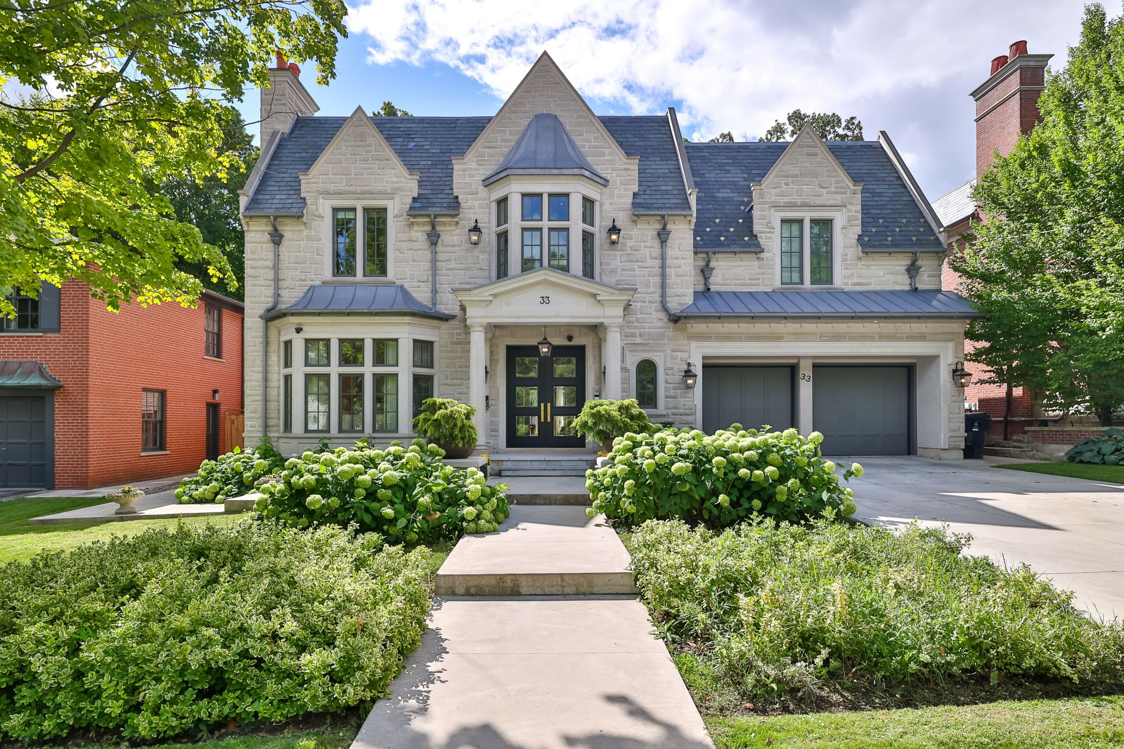 33 Stratheden Road, Toronto C12, ON M4N 1E5