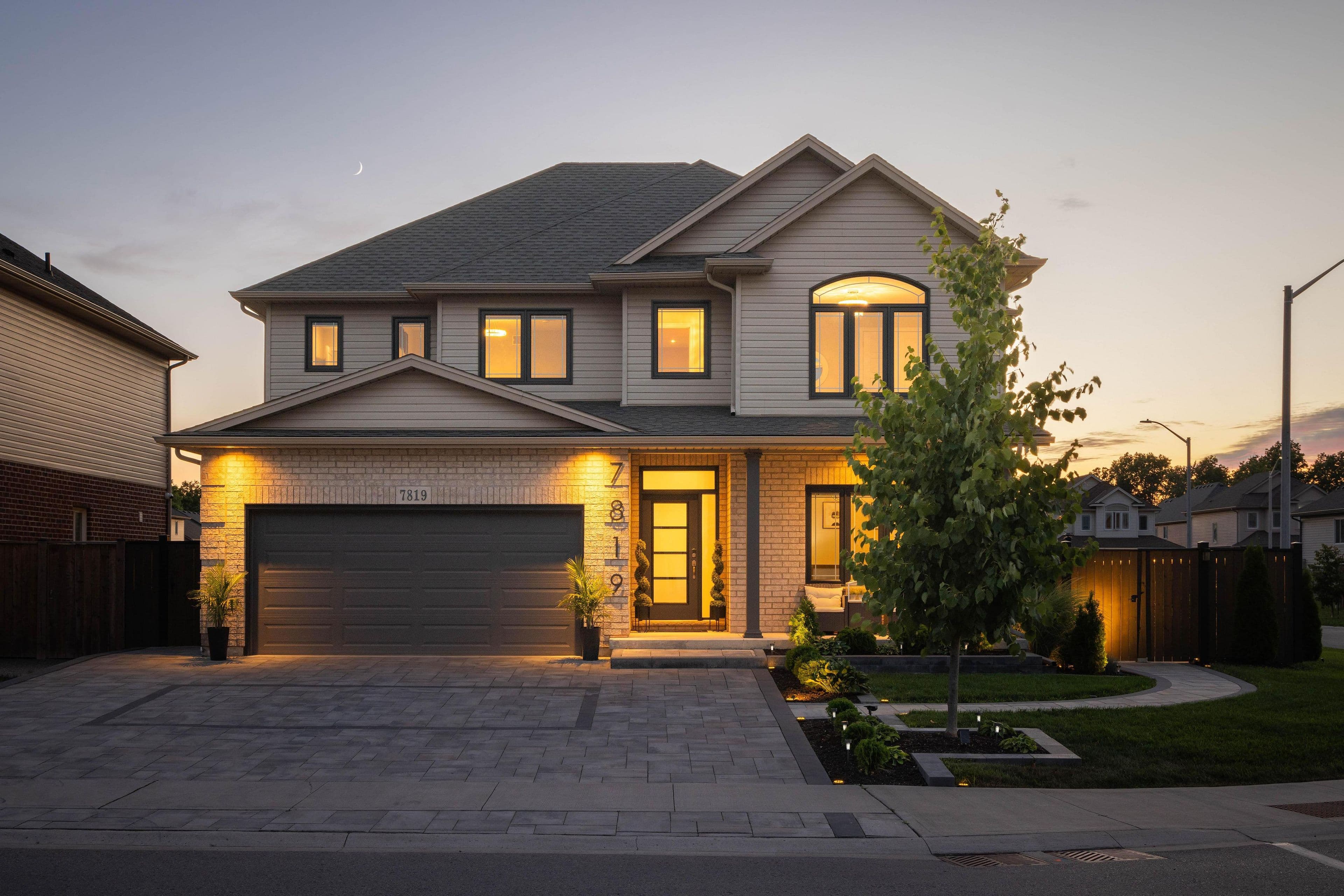 7819 Pender Street, Niagara Falls, ON L2G 0H3