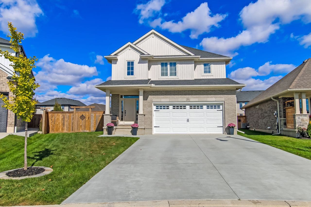 8 Redhaven Lane, St. Thomas, ON N5R 0K2