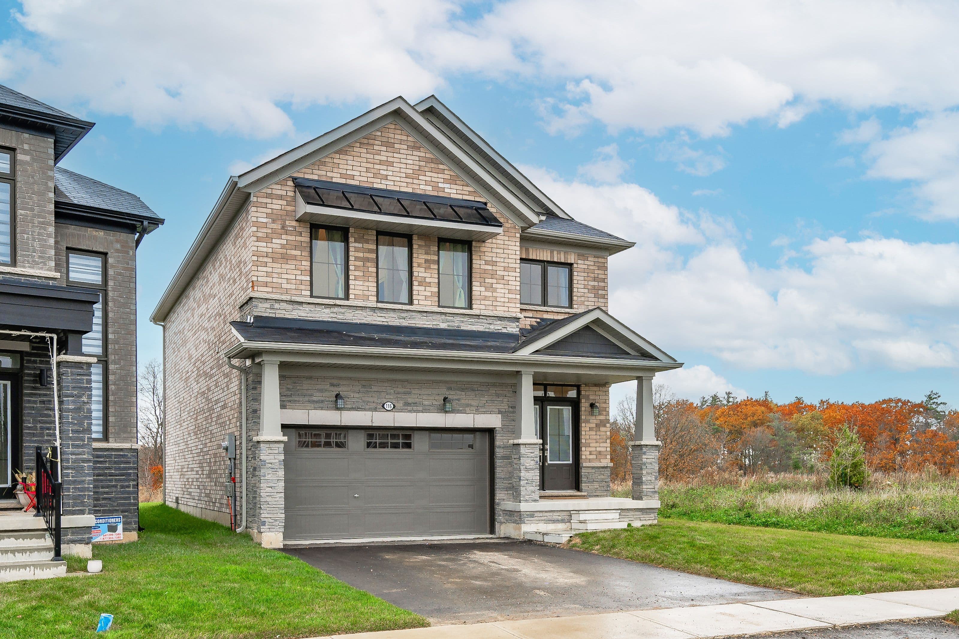 116 Whithorn Crescent, Haldimand, ON N3W 0G4