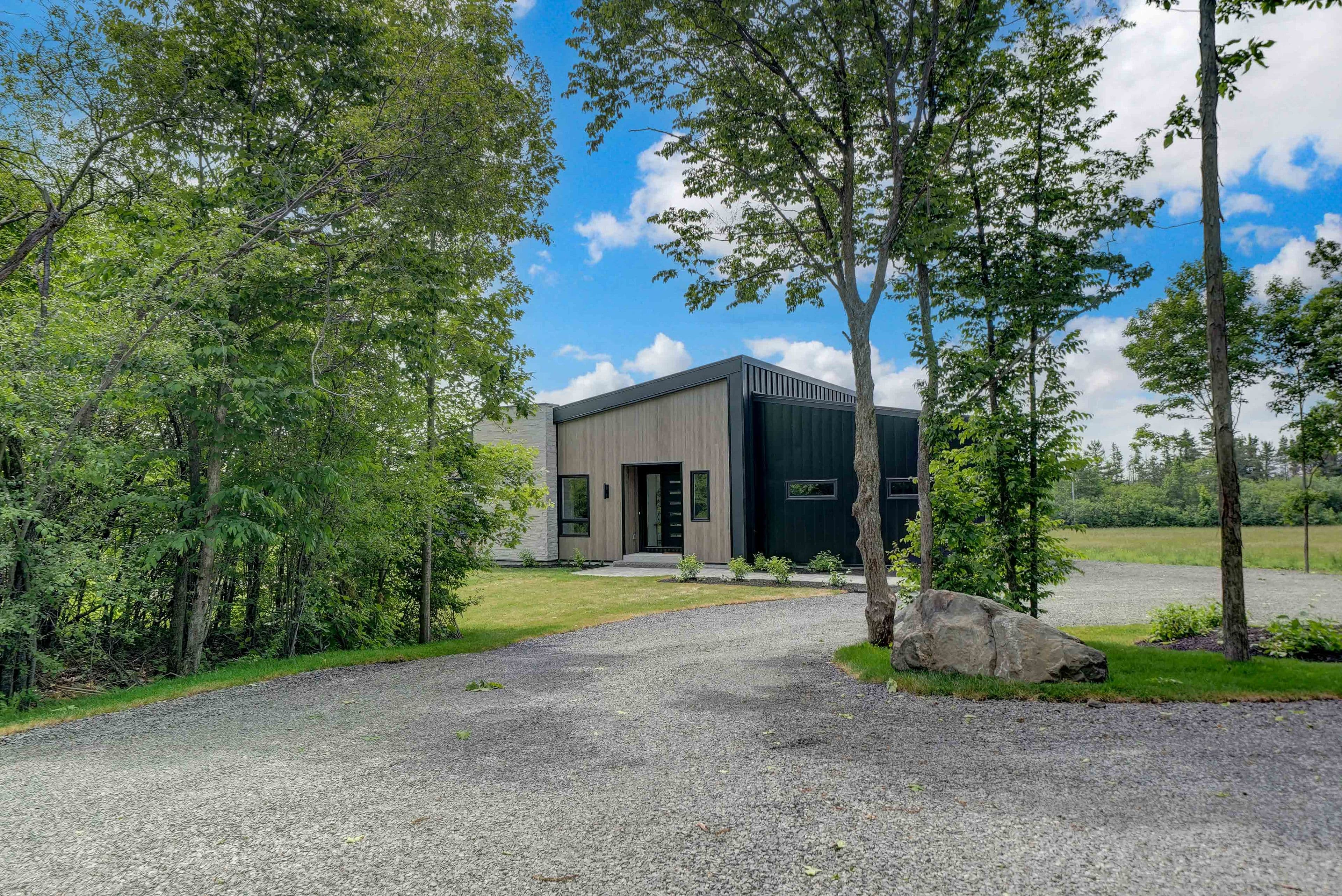13 Partridge Hollow Road, Prince Edward County, ON K0K 1T0