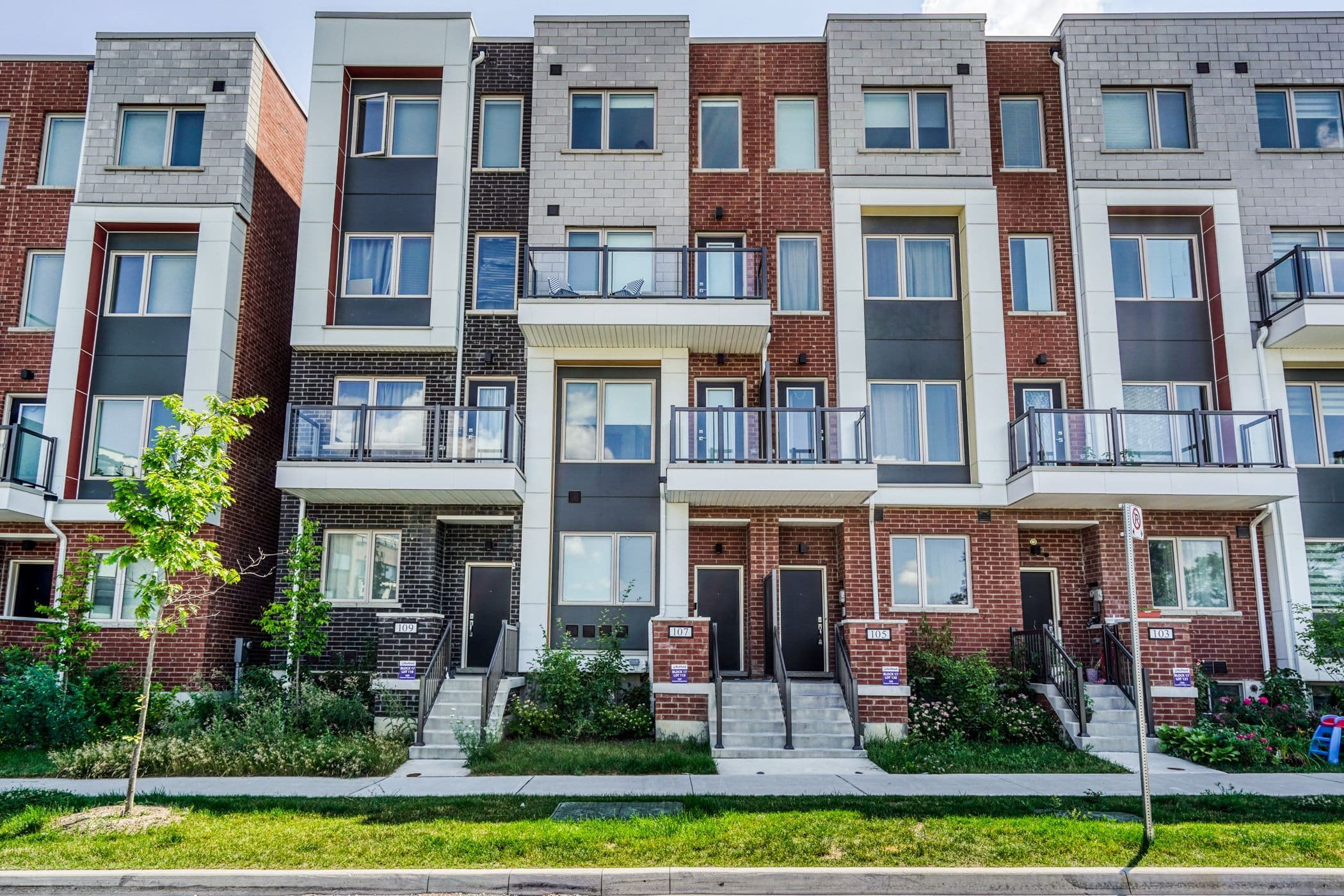 70 William Duncan Road Bsmnt, Toronto W05, ON M3K 0C5