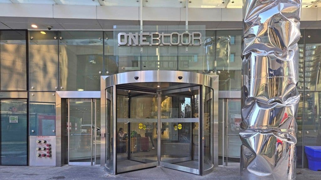 1 Bloor Street 3208, Toronto C08, ON M4W 0A8