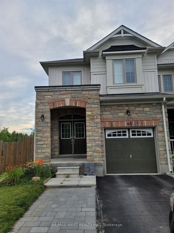 82 Greenwood Drive, Essa, ON L0M 1B4