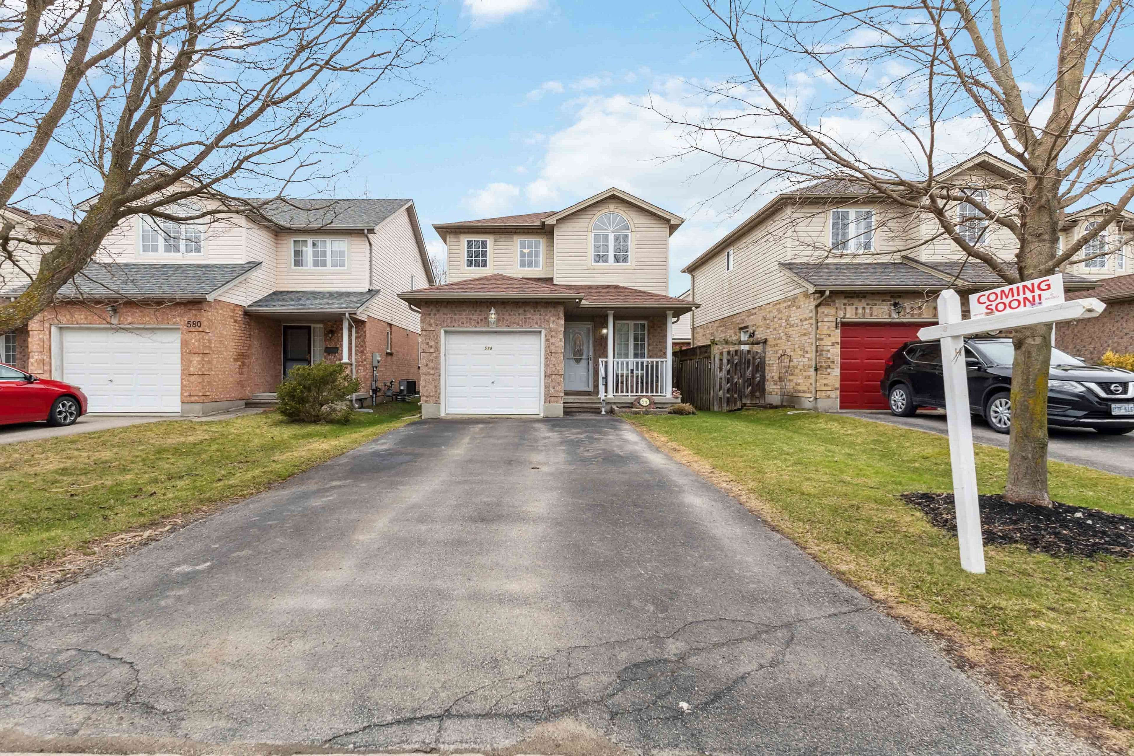 576 Ridgeview Drive, London East, ON N5Y 6H8