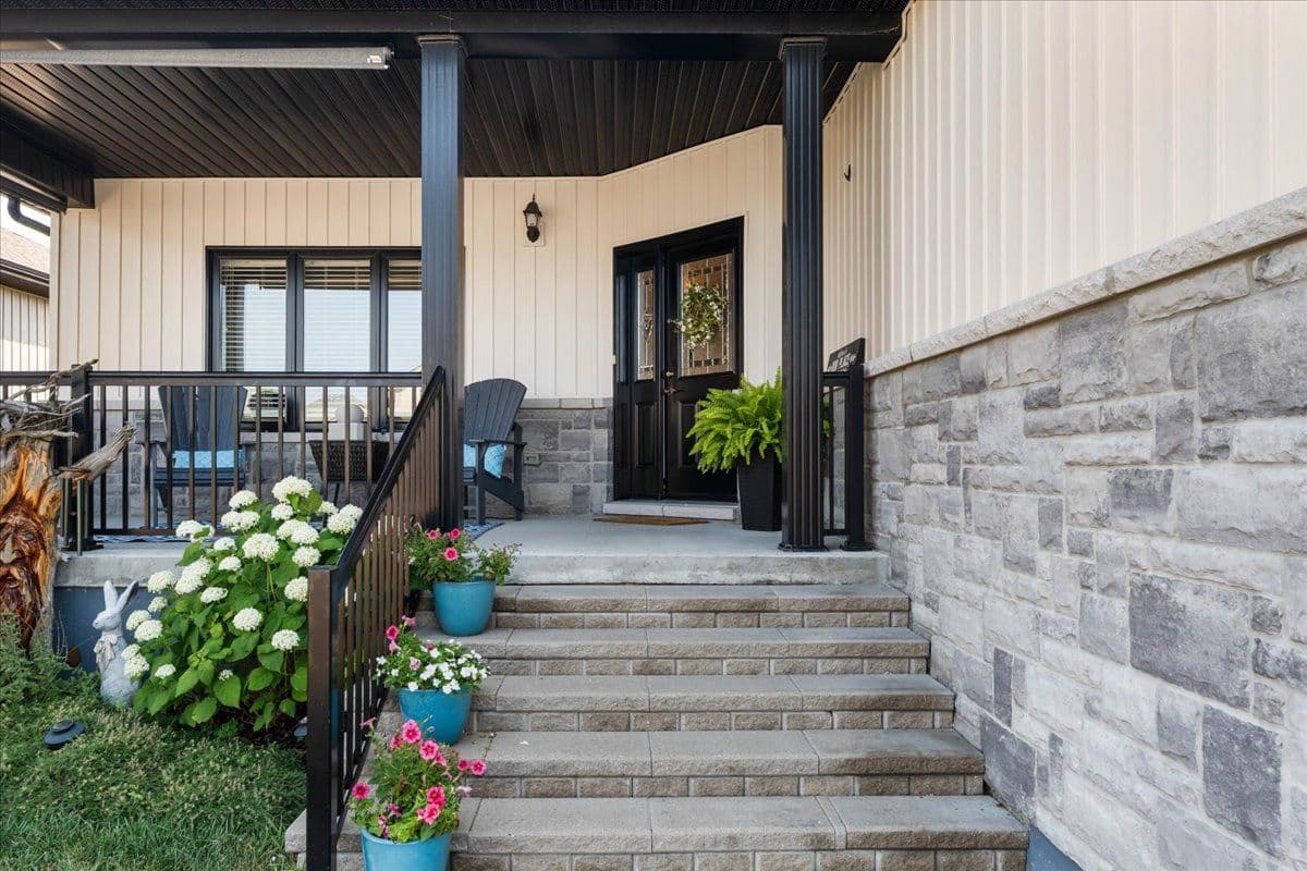 18 Gilbert Crescent, Prince Edward County, ON K0K 3L0