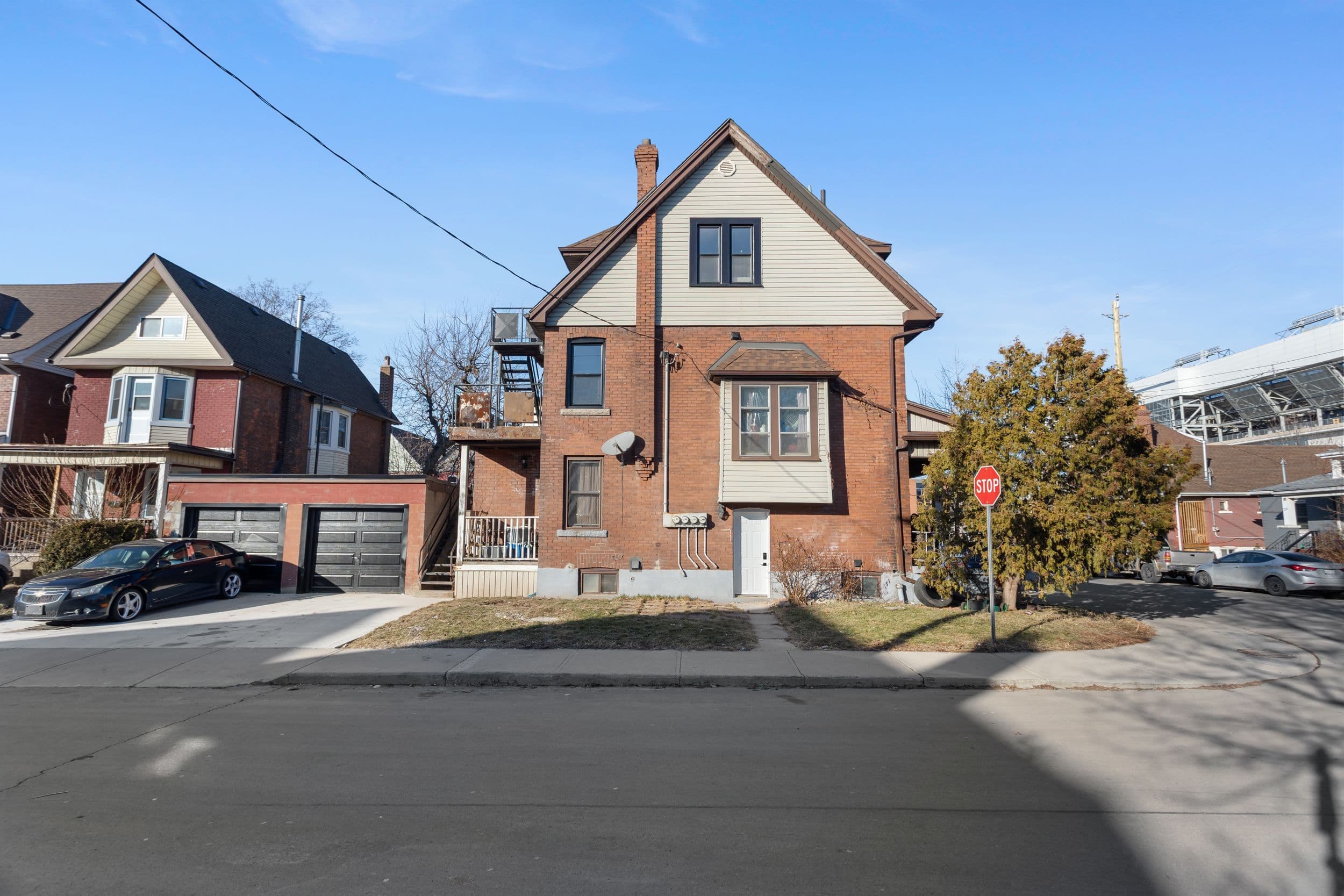 19 Lottridge Street, Hamilton, ON L8L 6T7