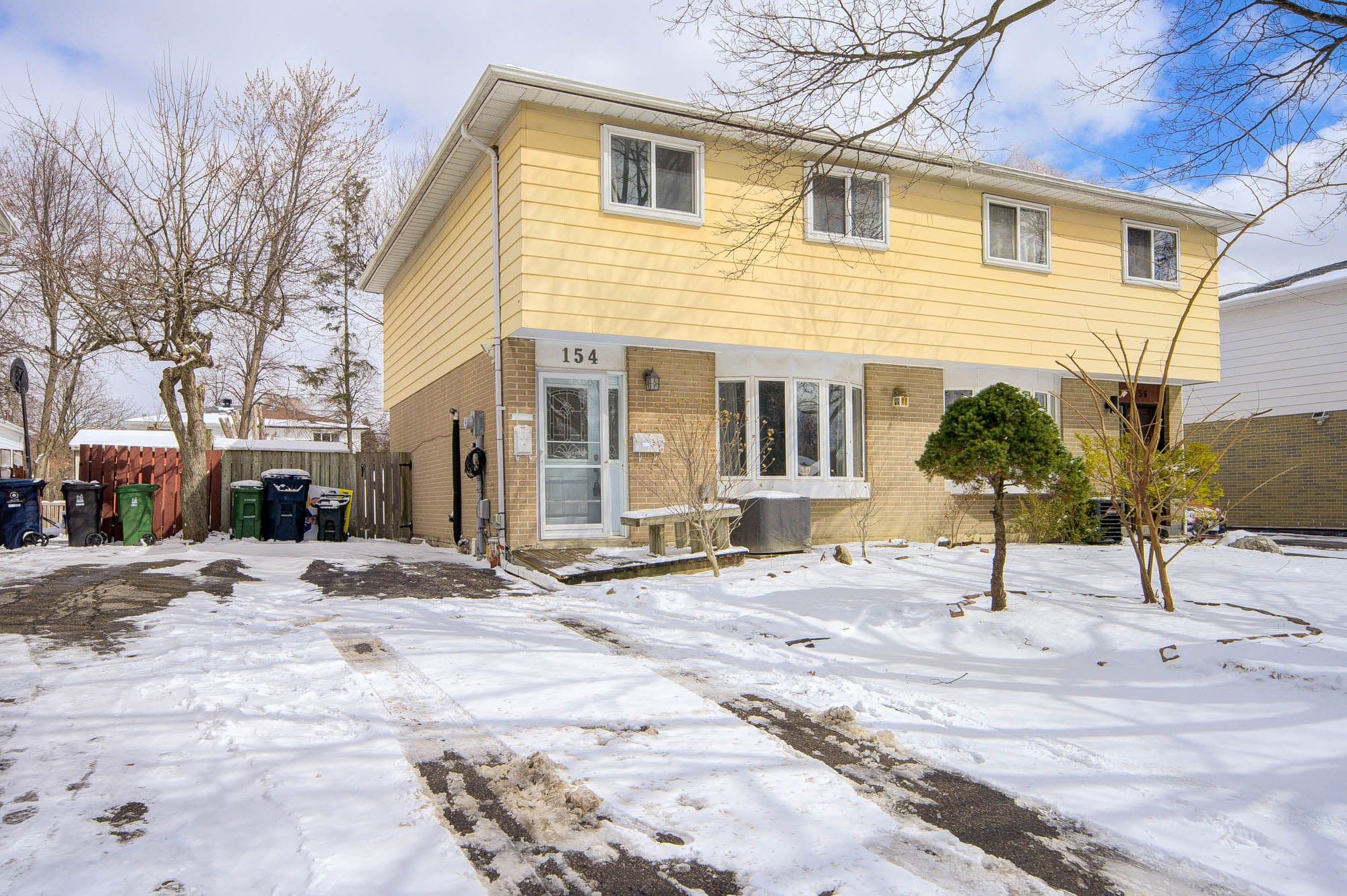 154 Freshmeadow Drive, Toronto C15, ON M2H 2R1