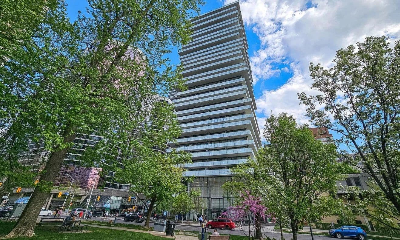 57 St. Joseph Street 2406, Toronto C01, ON M5S 0C5