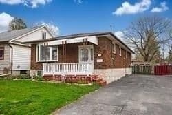 77 Cromwell Avenue Lower, Oshawa, ON L1J 4T5