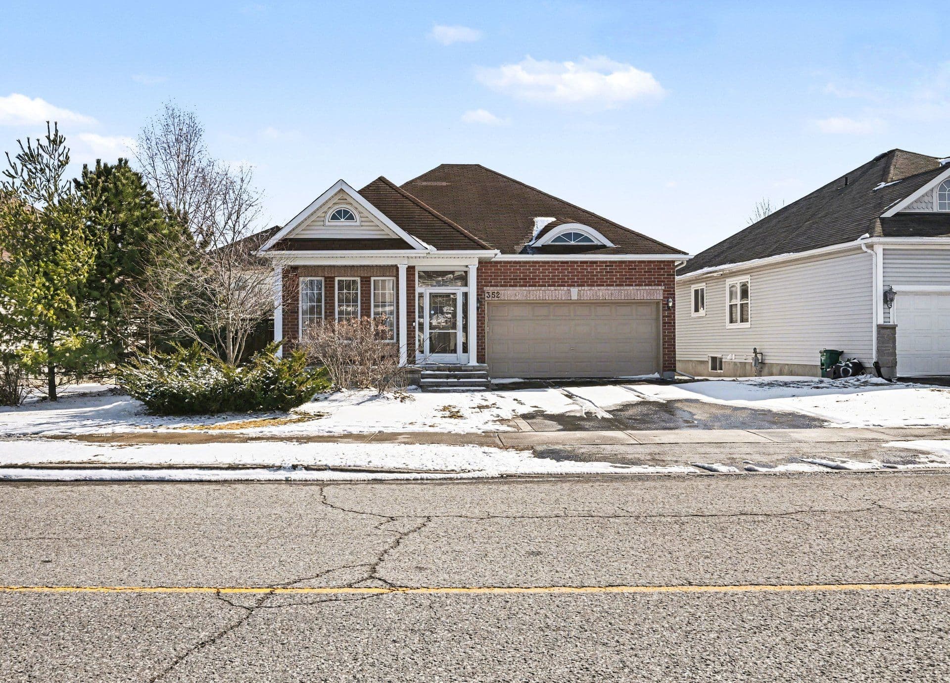 352 West Ridge Drive, Stittsville - Munster - Richmond, ON K2S 2G8