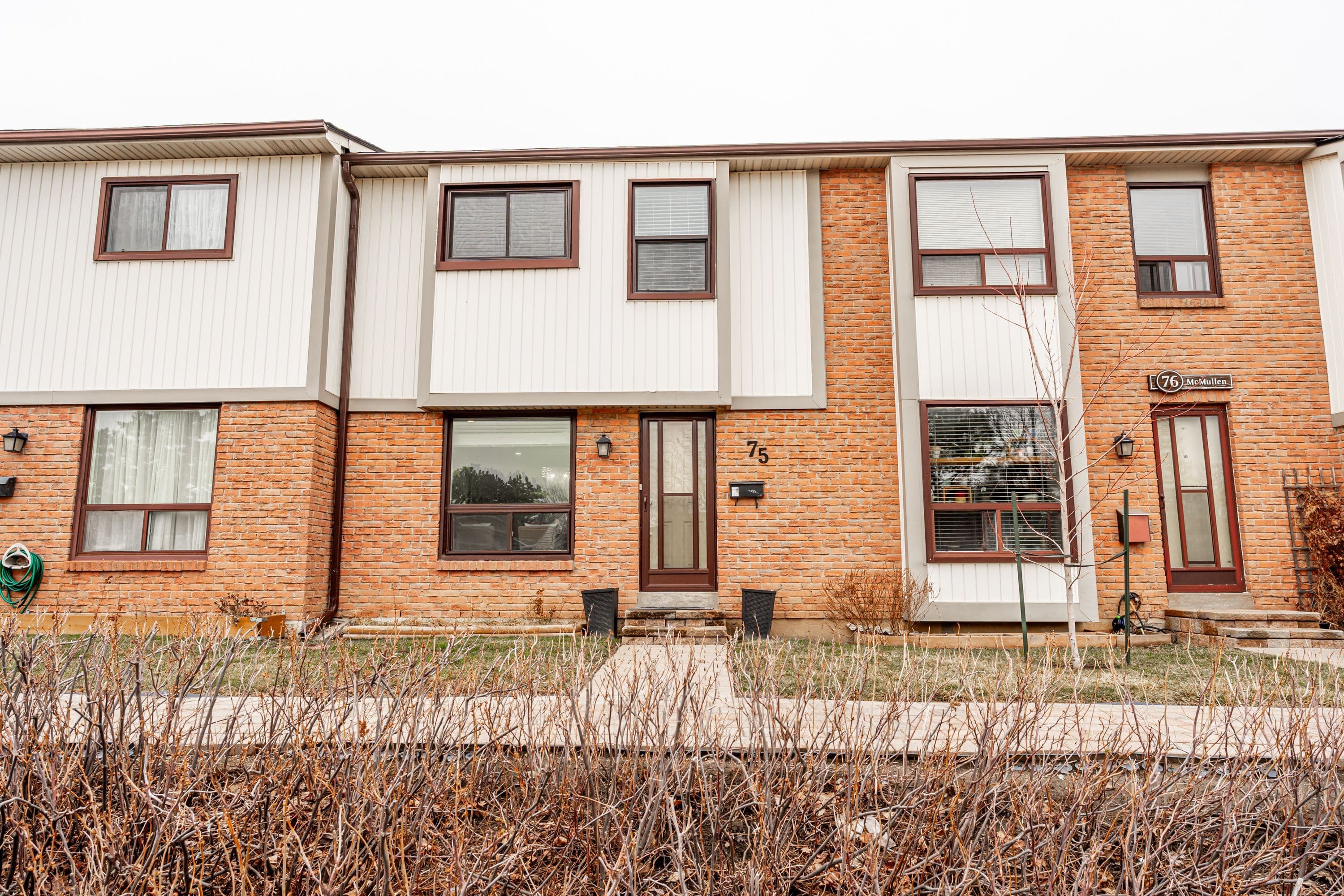 75 Mcmullen Crescent 75, Brampton, ON L6S 3M2