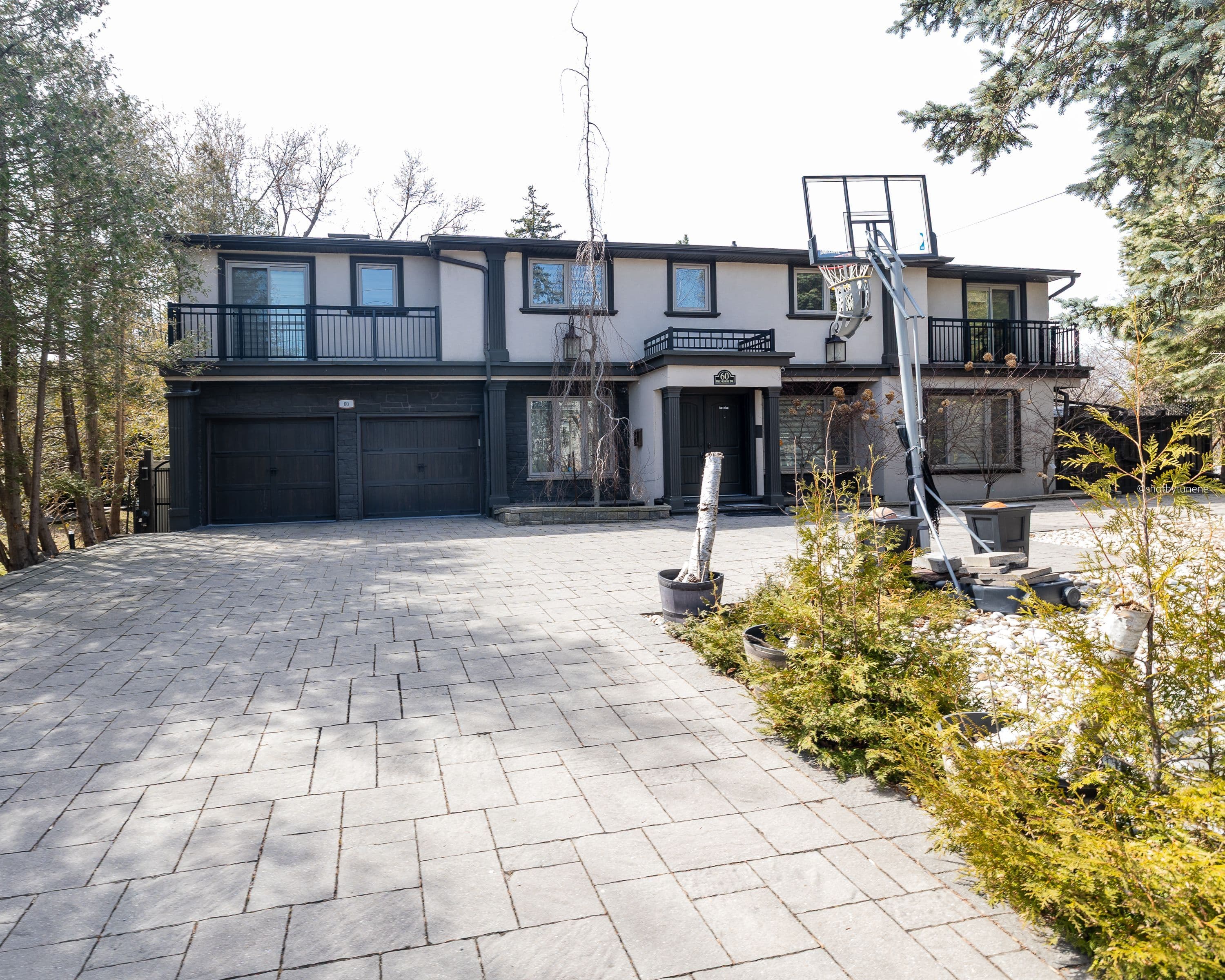 60 Belvedere Drive, Oakville, ON L6L 4B6
