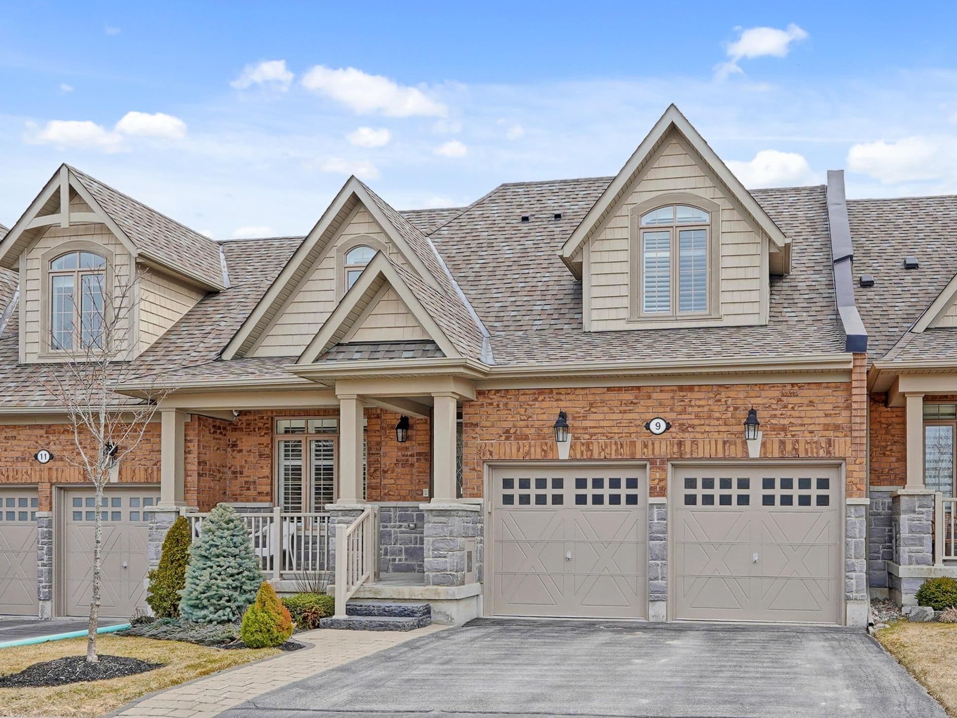 9 Bill Knowles Street, Uxbridge, ON L9P 0E5