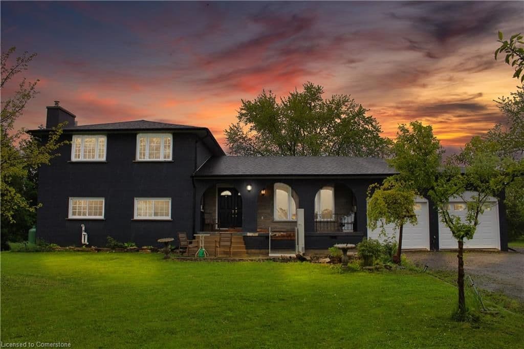 965 Highland Road E, Hamilton, ON L8J 3G1