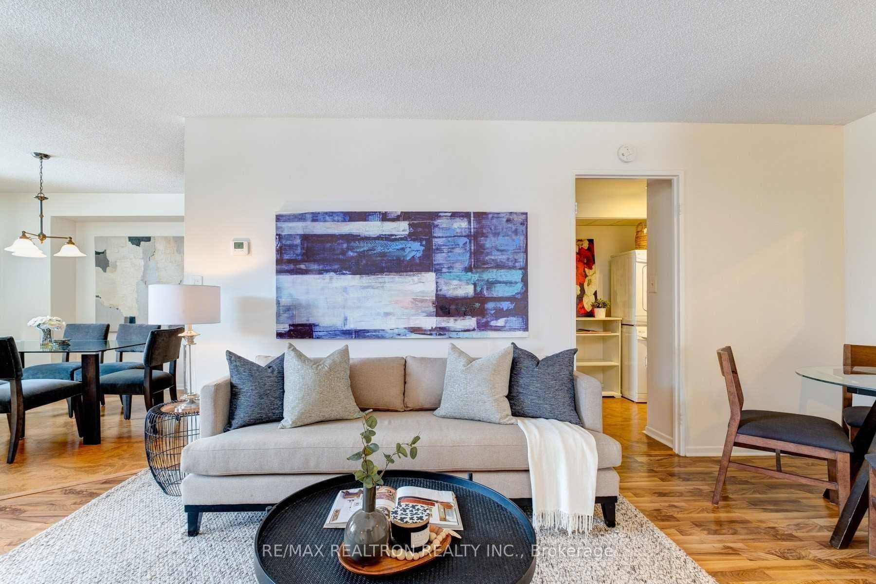 90 Ling Road 404, Toronto E10, ON M1E 4Y3