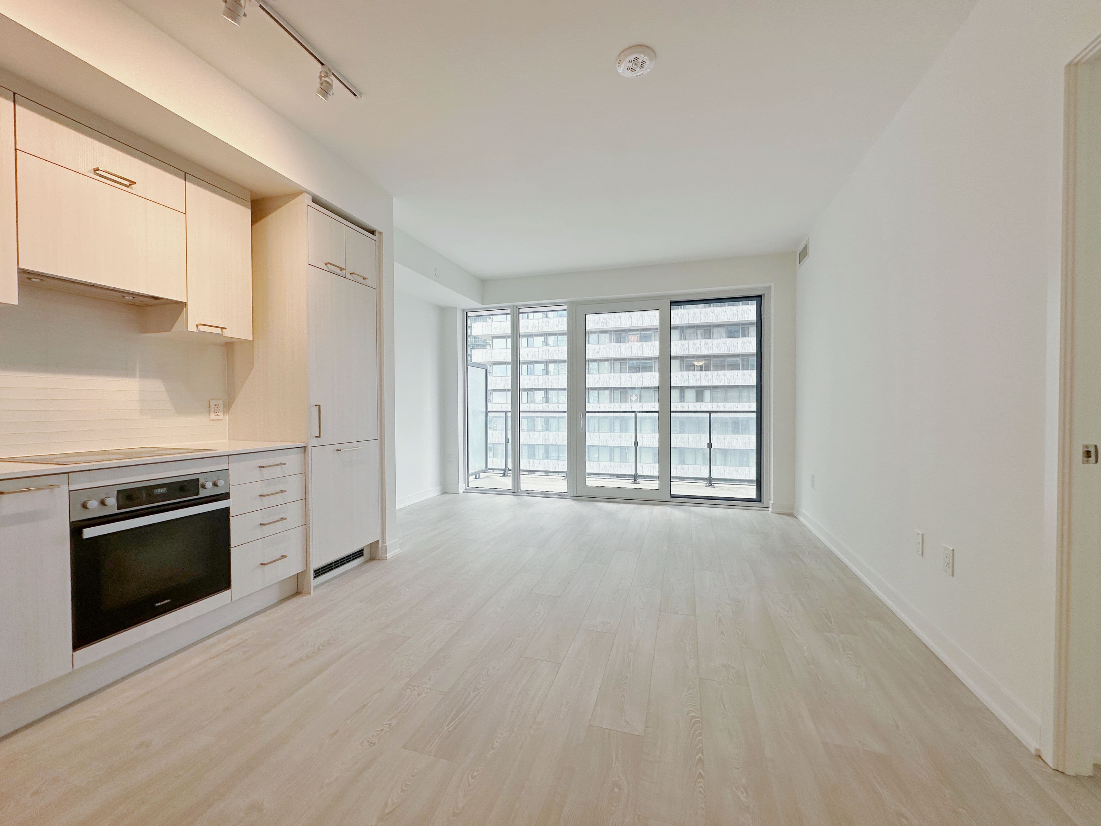 634 Church Street 2601, Toronto C08, ON M4Y 2G3