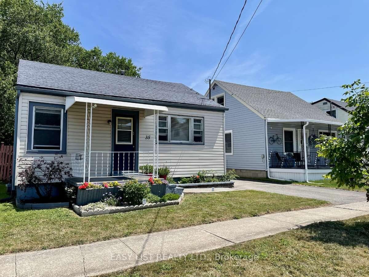 35 Mary Street, Fort Erie, ON L2A 4A4