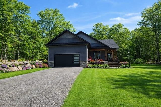 517 Silverbirch Drive, Tiny, ON L9M 0M5