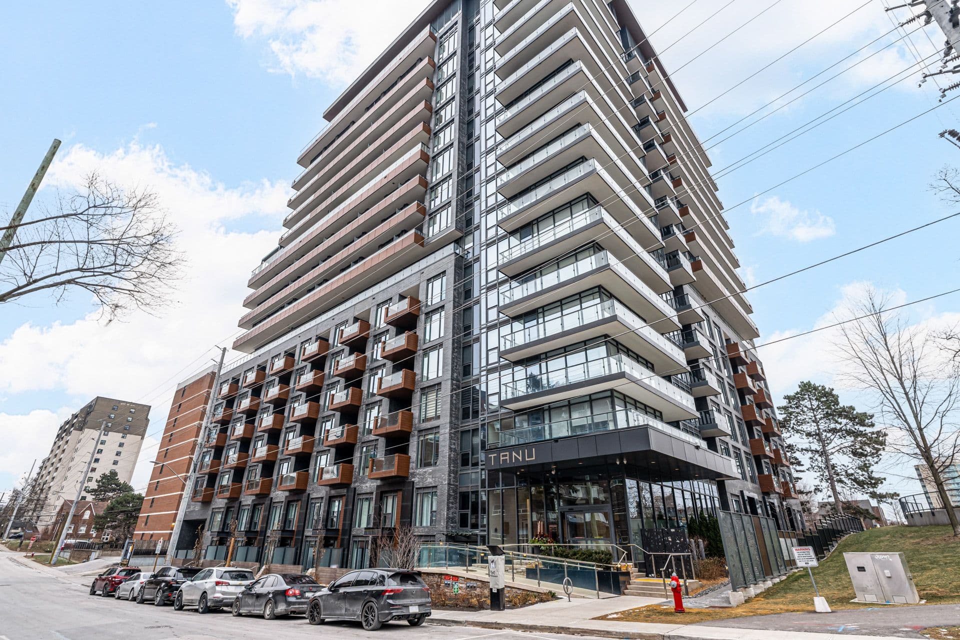 21 Park Street 207, Mississauga, ON L5G 0C2