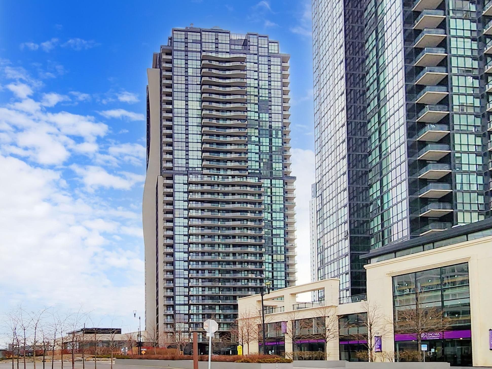 2900 Highway 7 Road 902, Vaughan, ON L4K 0G3