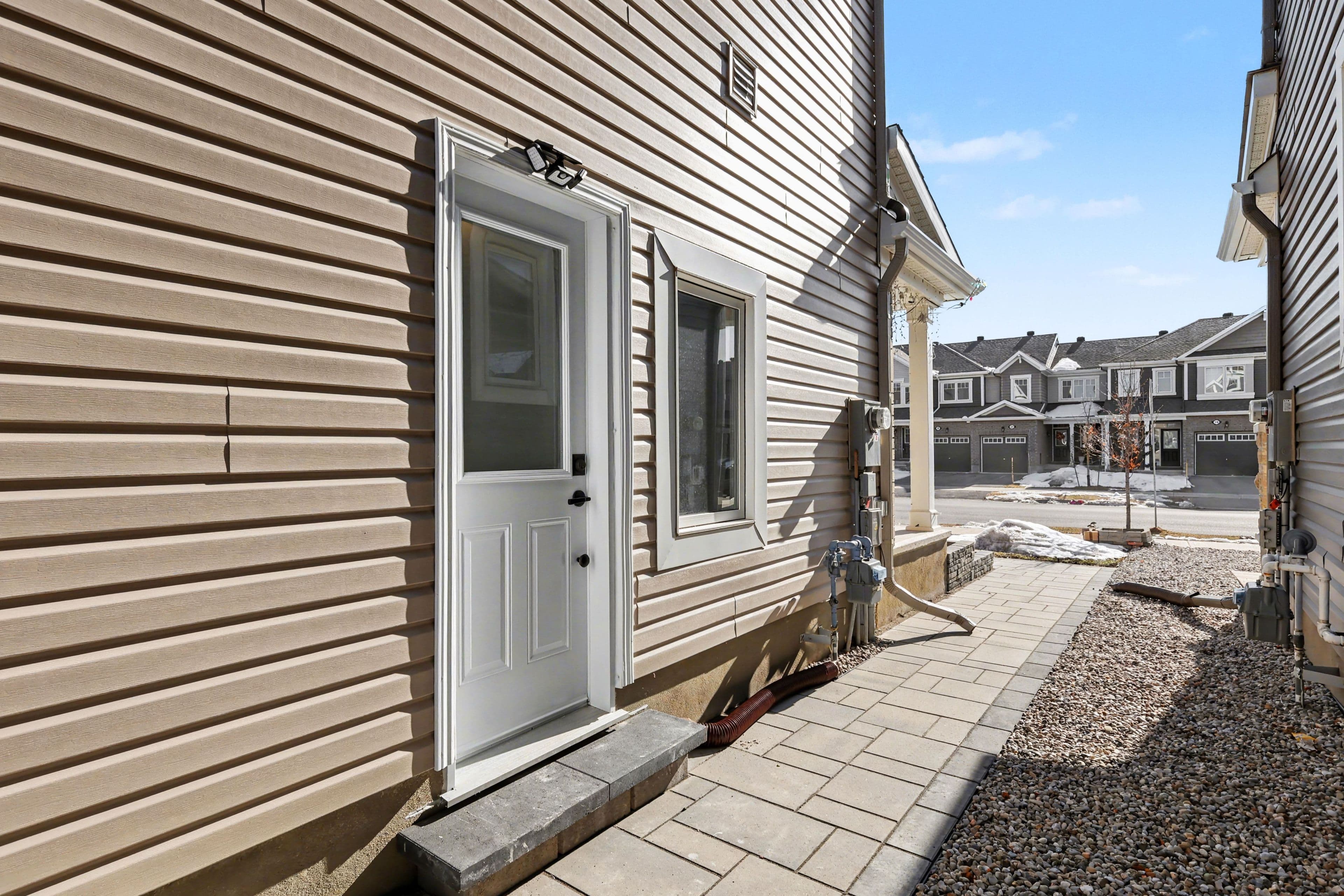 333 Rouncey Road, Kanata, ON K2V 0K4