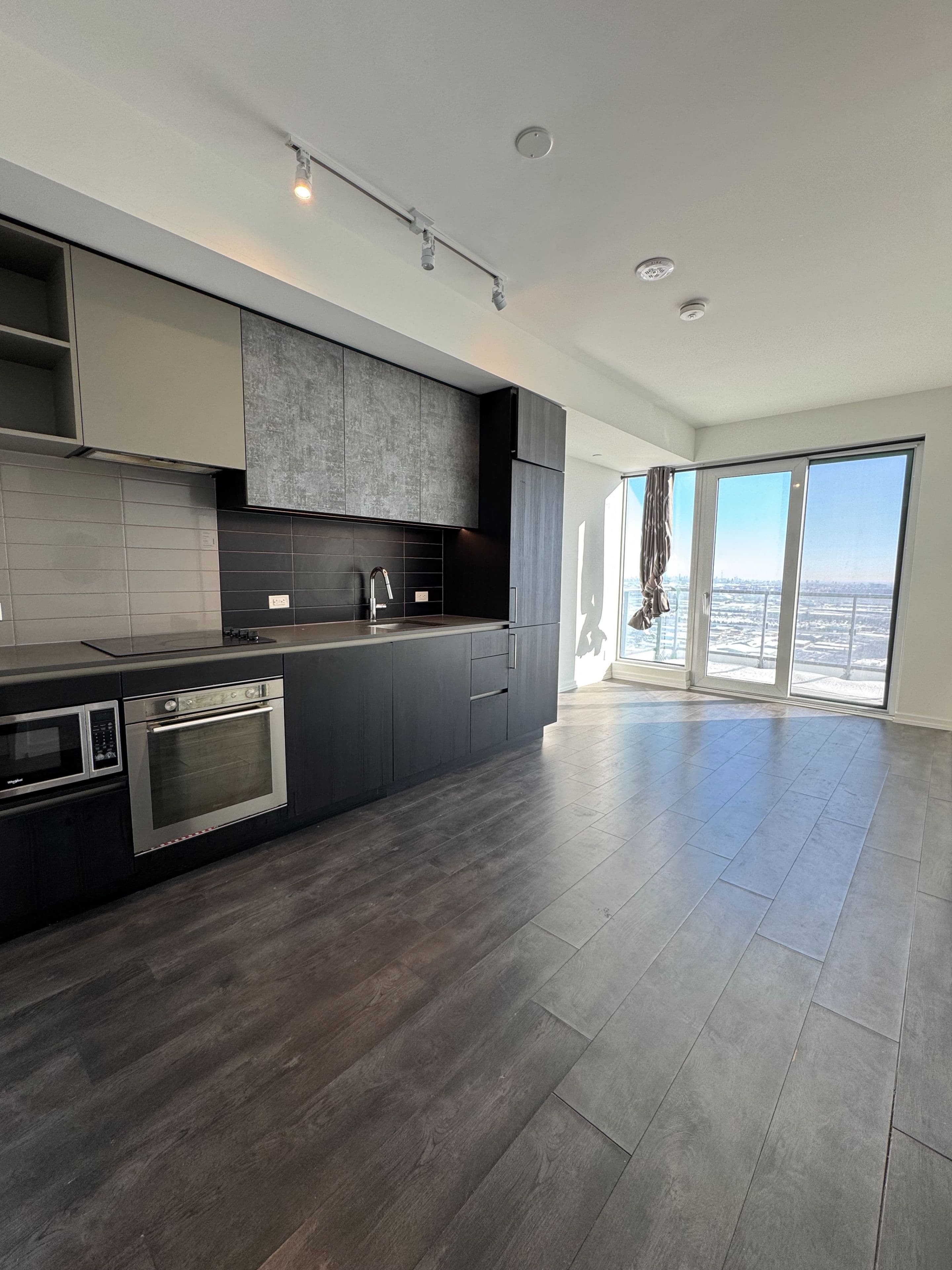 1000 Portage Parkway 4308, Vaughan, ON L4K 0L1